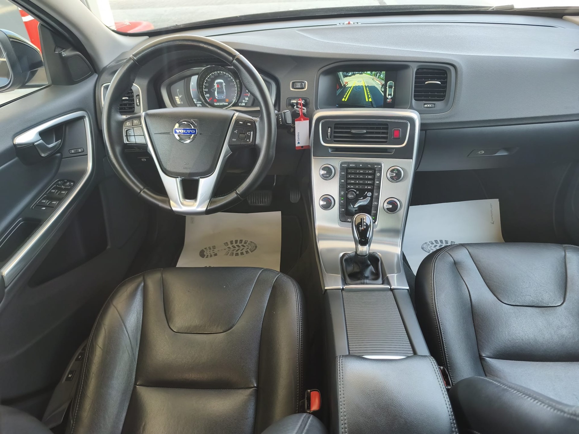VOLVO S60 T5 Summum R-Design Geartronic-showroom-element-3