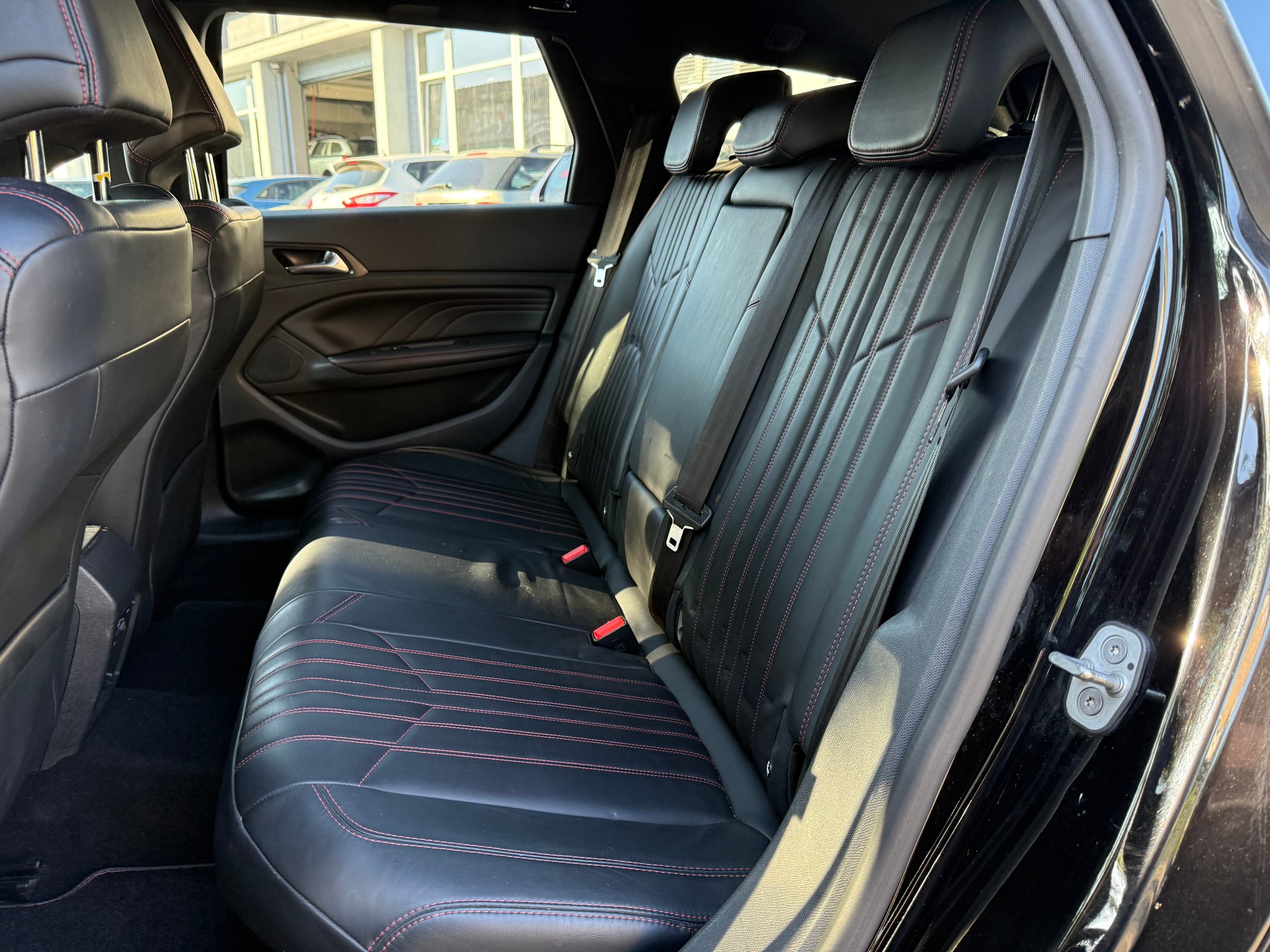 PEUGEOT 308 SW 1.6 eTHP GT-image-8