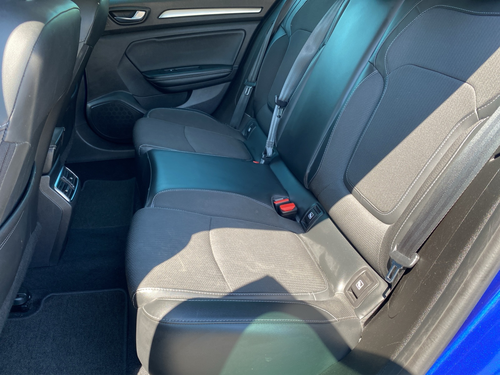 RENAULT Mégane Grandtour 1.6 E-Tech Intens-image-9