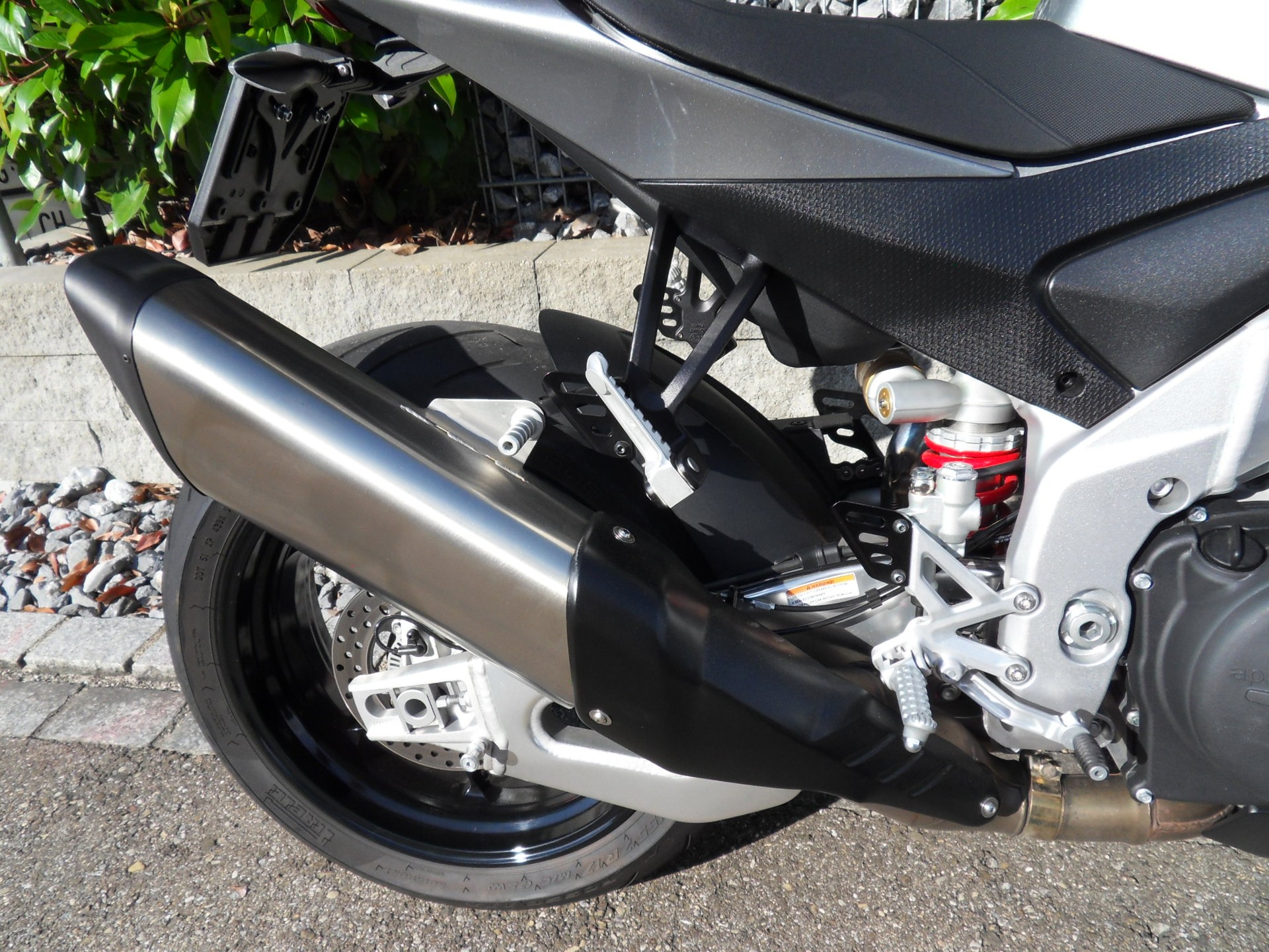 APRILIA Tuono V4 1100-image-14
