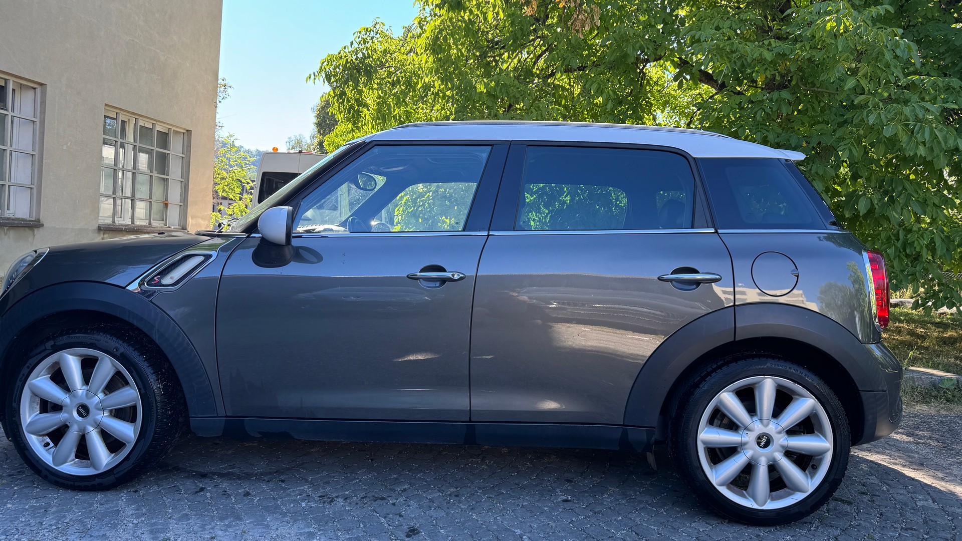 MINI Countryman Cooper S ALL4 Steptronic-showroom-element-2