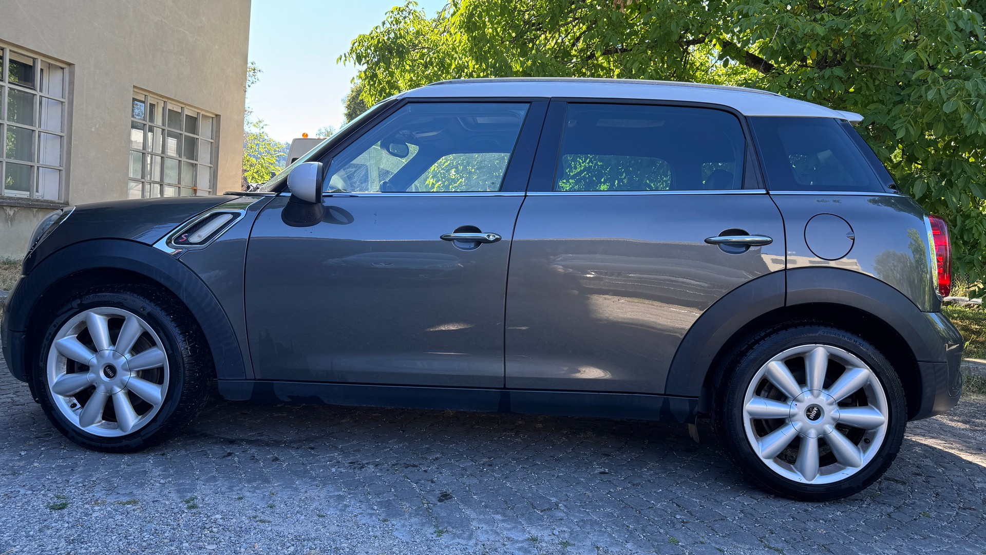MINI Countryman Cooper S ALL4 Steptronic-showroom-element-3