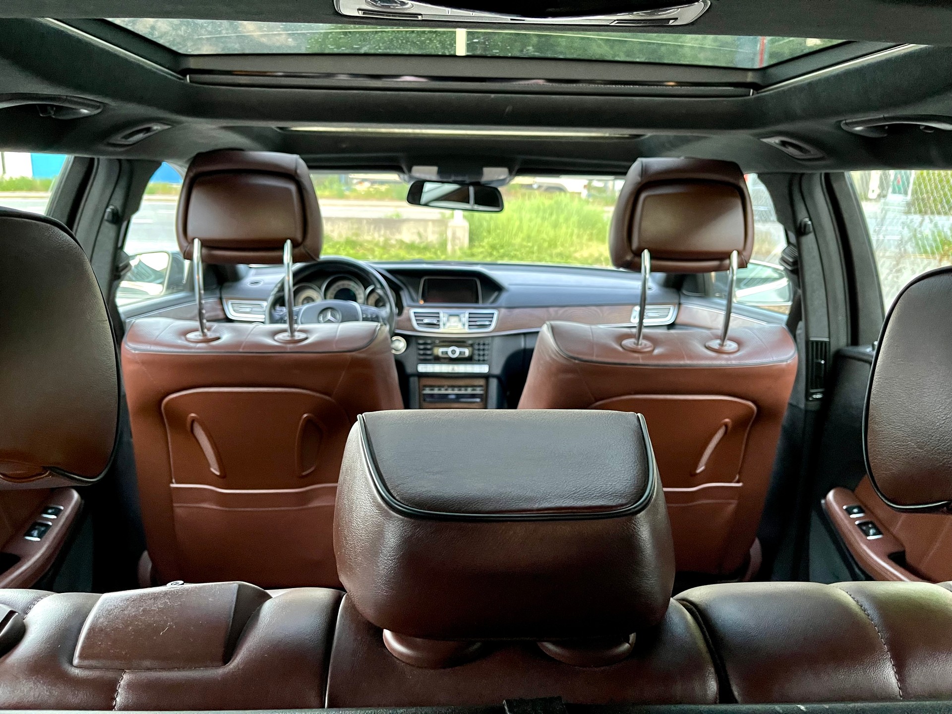 MERCEDES-BENZ E 350 BlueTEC 4Matic 7G-Tronic-image-9