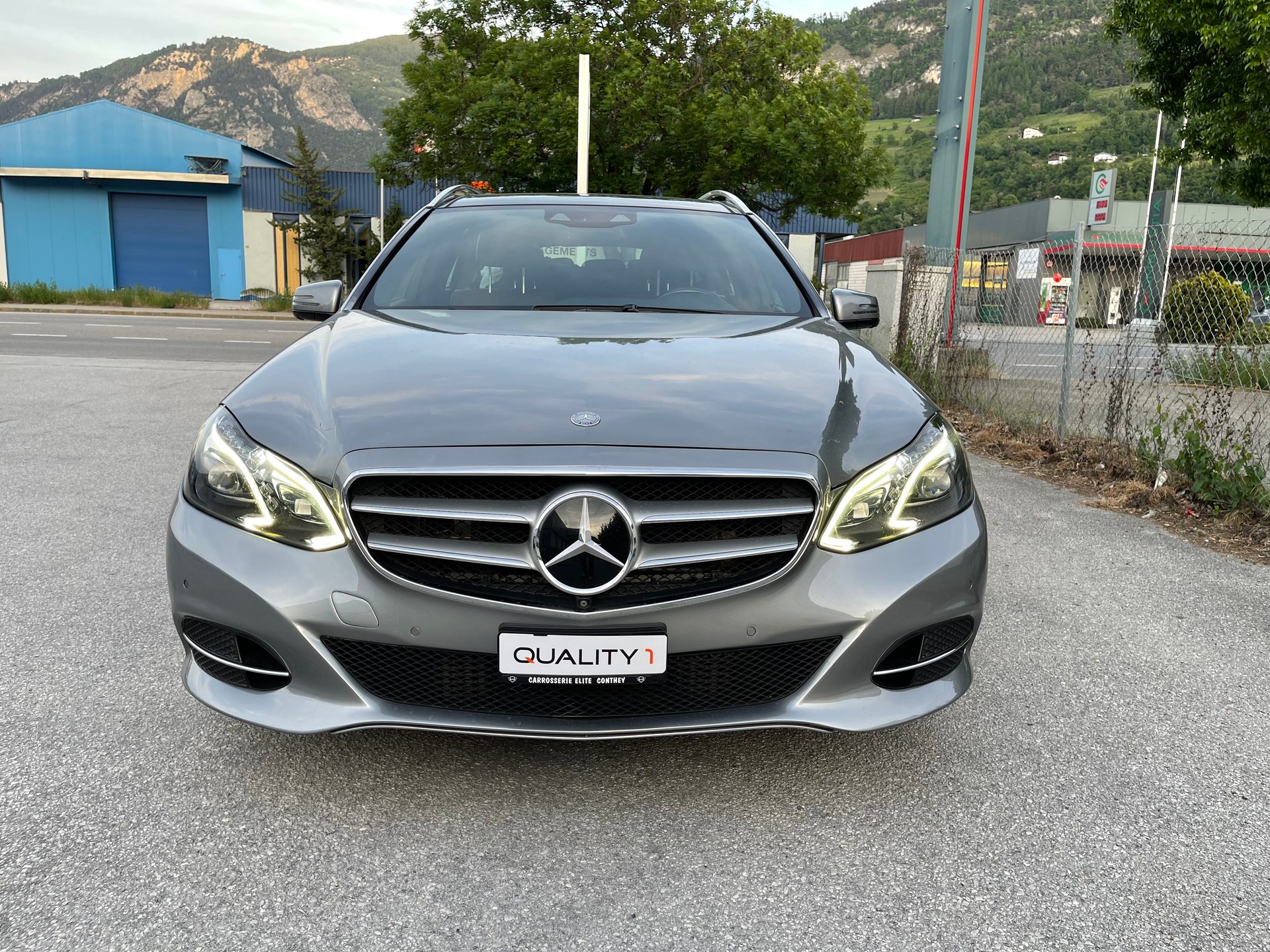 MERCEDES-BENZ E 350 BlueTEC 4Matic 7G-Tronic-image-10