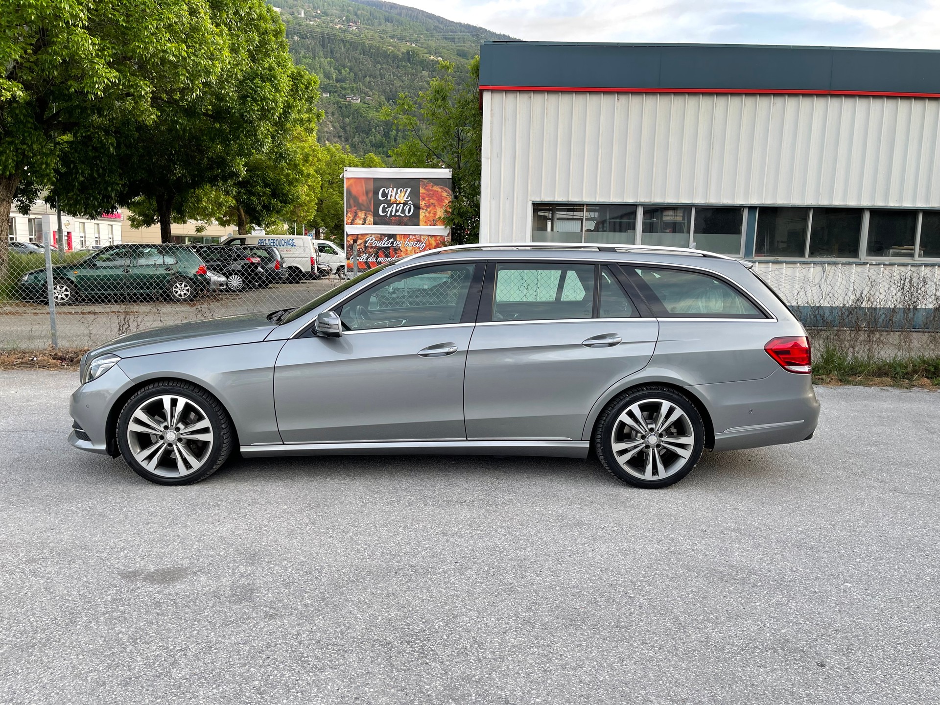 MERCEDES-BENZ E 350 BlueTEC 4Matic 7G-Tronic-image-6
