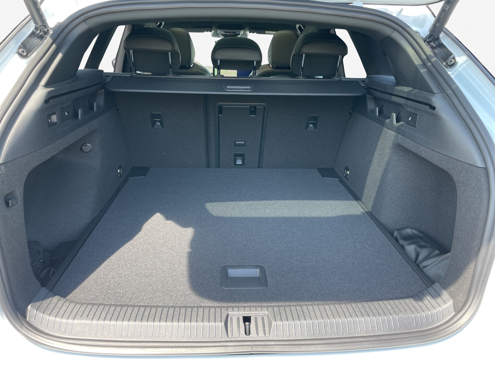 VW ID.7 Tourer GTX 86 kWh GTX 4 Motion-image-12