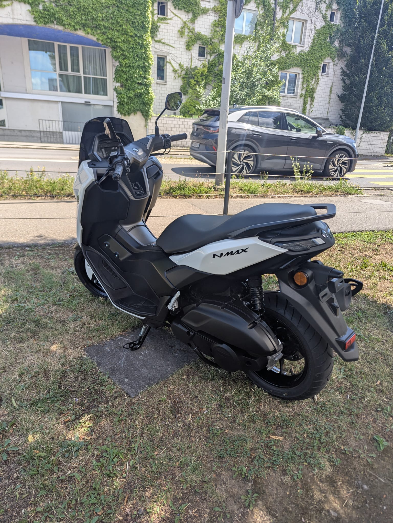 YAMAHA N-Max GPD 125-image-3