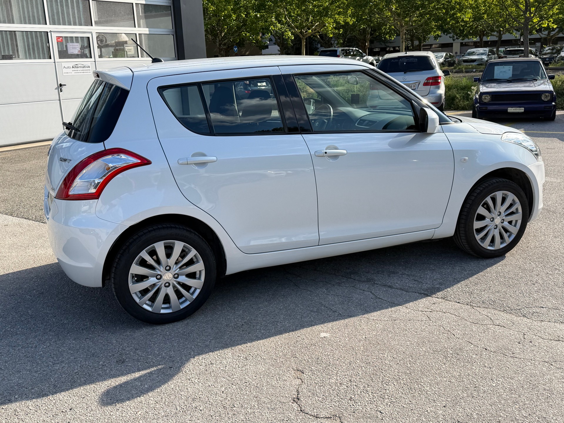 SUZUKI Swift 1.2i 16V GL Top 4x4-showroom-element-2