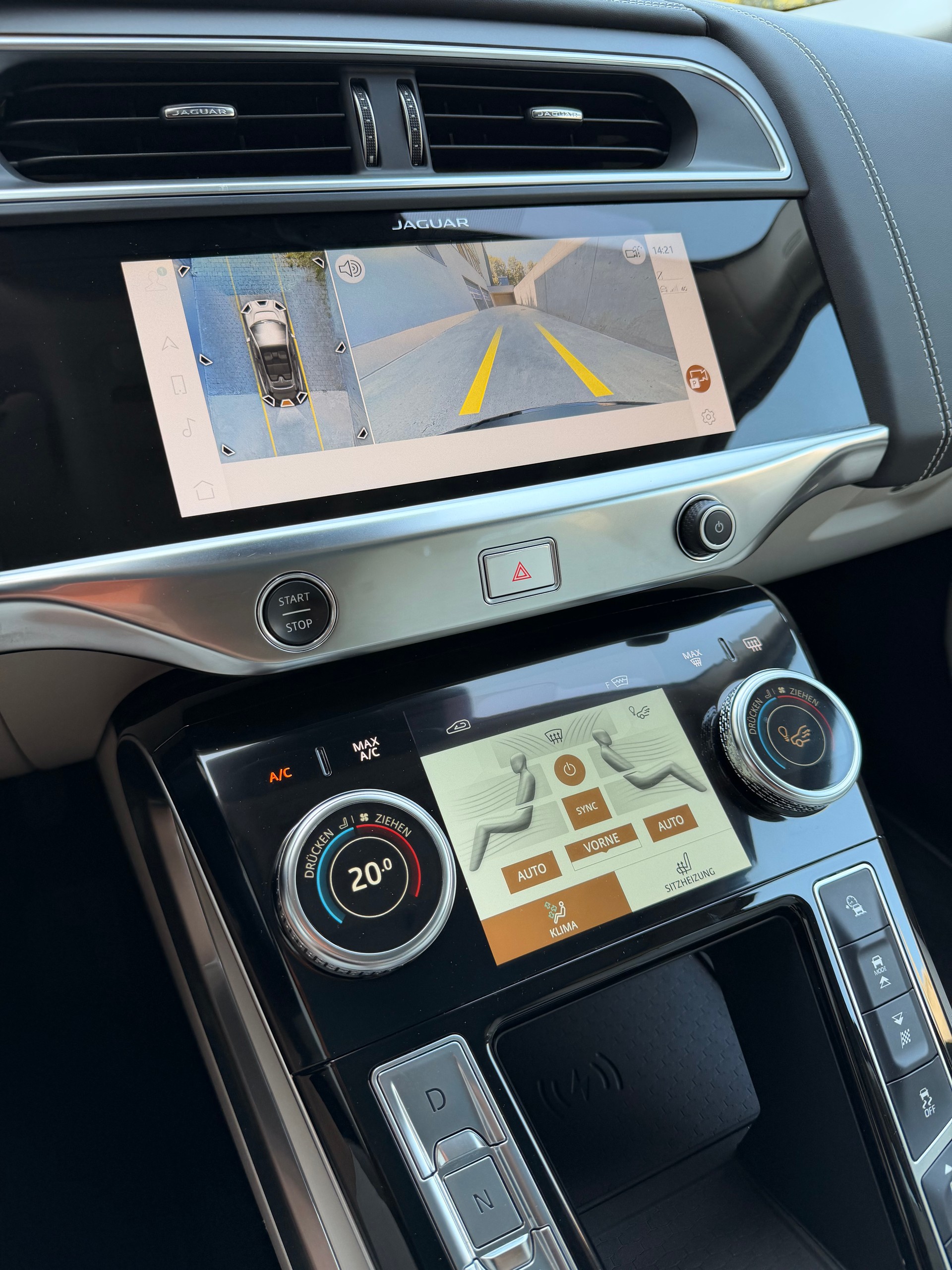JAGUAR I-Pace EV400 HSE AWD-image-21