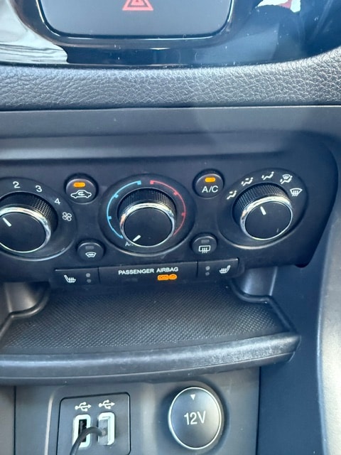 FORD KA+ 1.2 Ti-VCT Cool&Sound-image-12