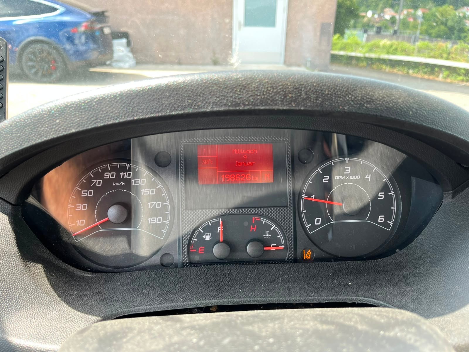 RENAULT Twingo 0.9 Zen-image-13