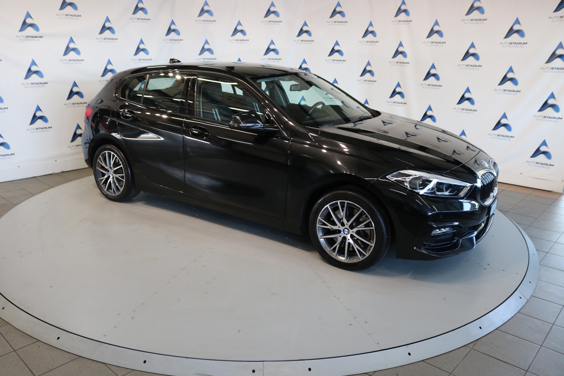 BMW 120d xDrive Steptronic Sport Line-image-43