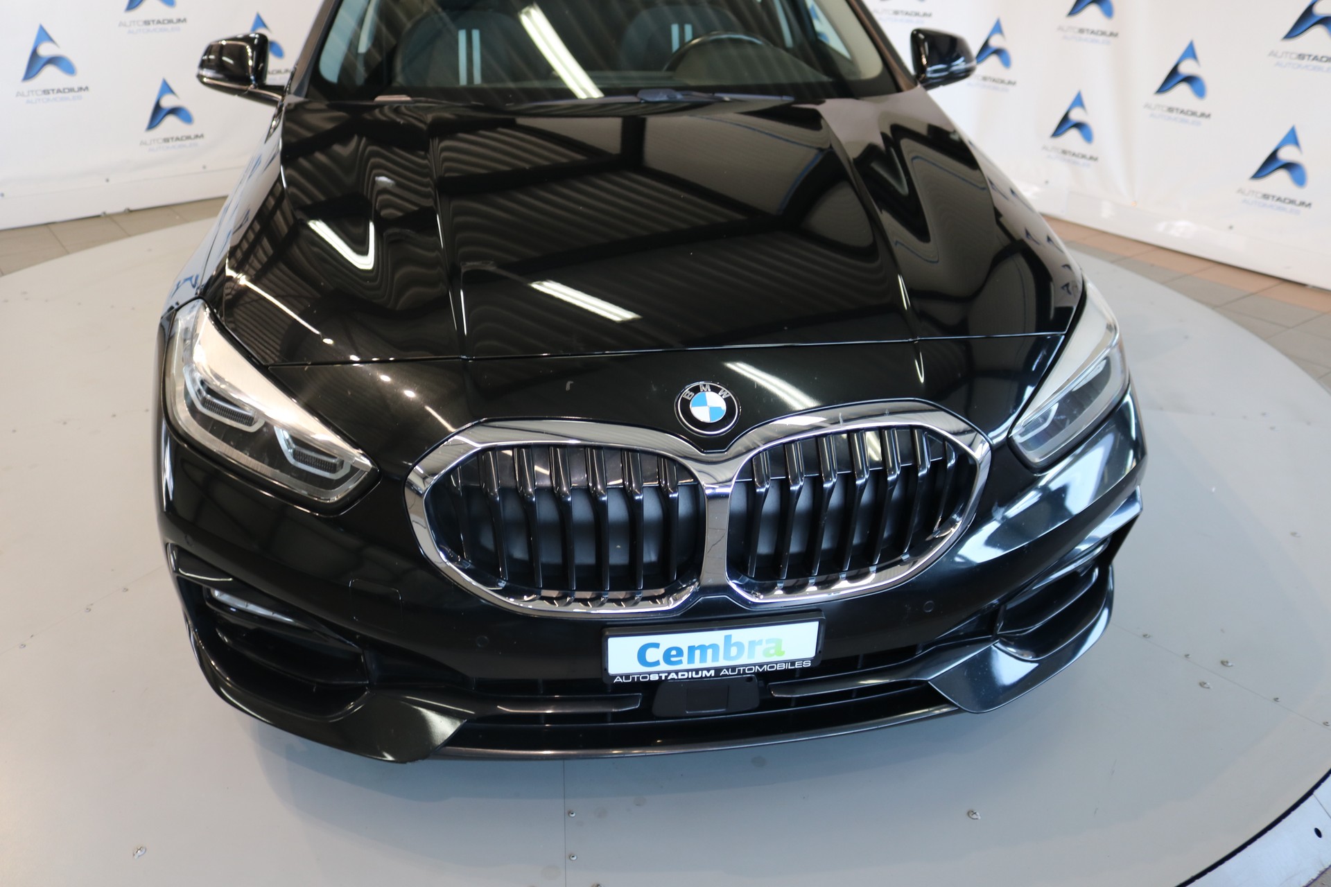 BMW 120d xDrive Steptronic Sport Line-image-46