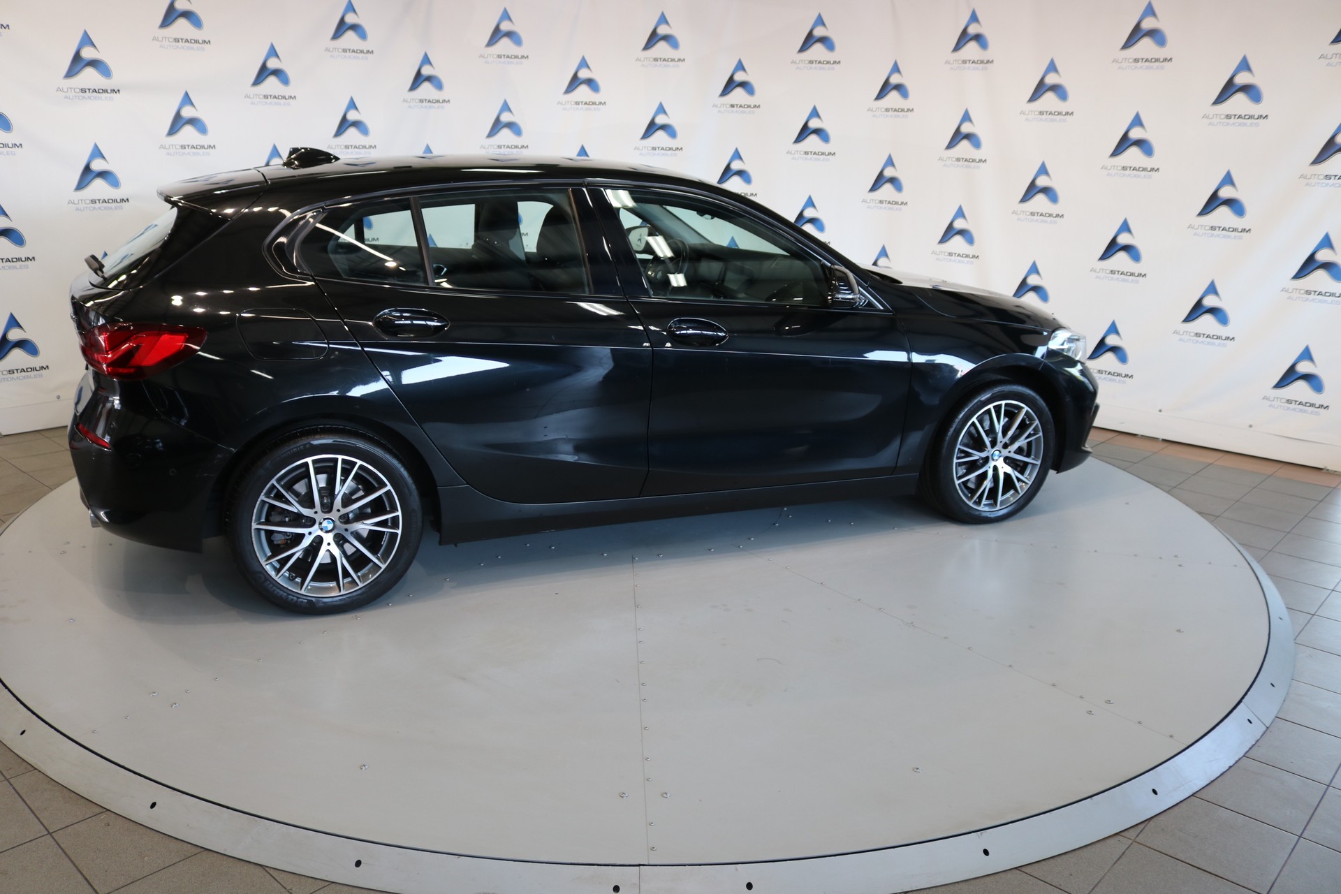 BMW 120d xDrive Steptronic Sport Line-image-38