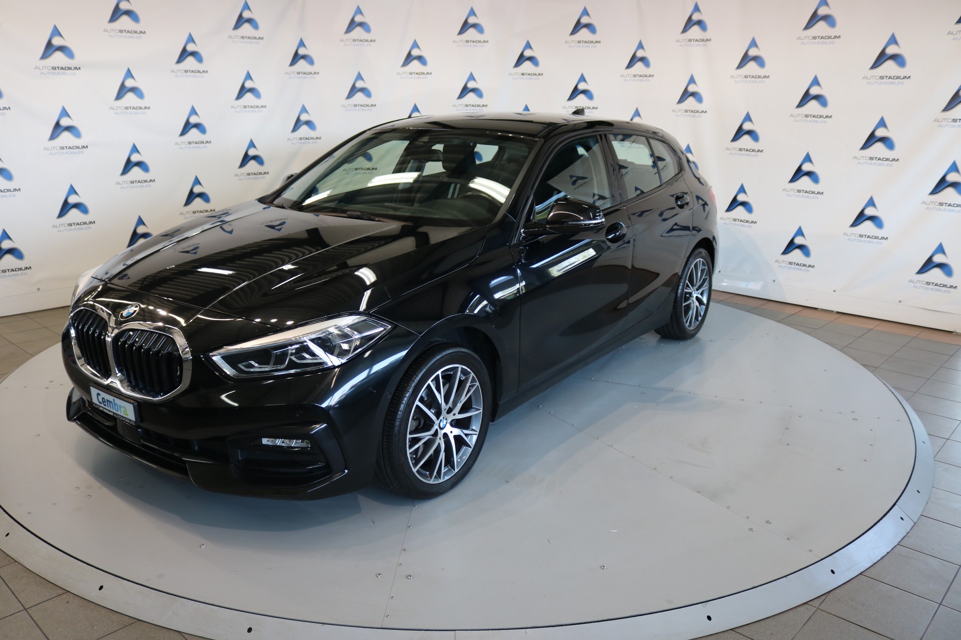 BMW 120d xDrive Steptronic Sport Line-image-16