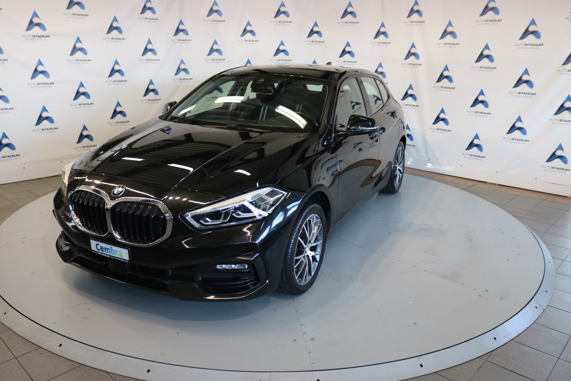 BMW 120d xDrive Steptronic Sport Line-image-15