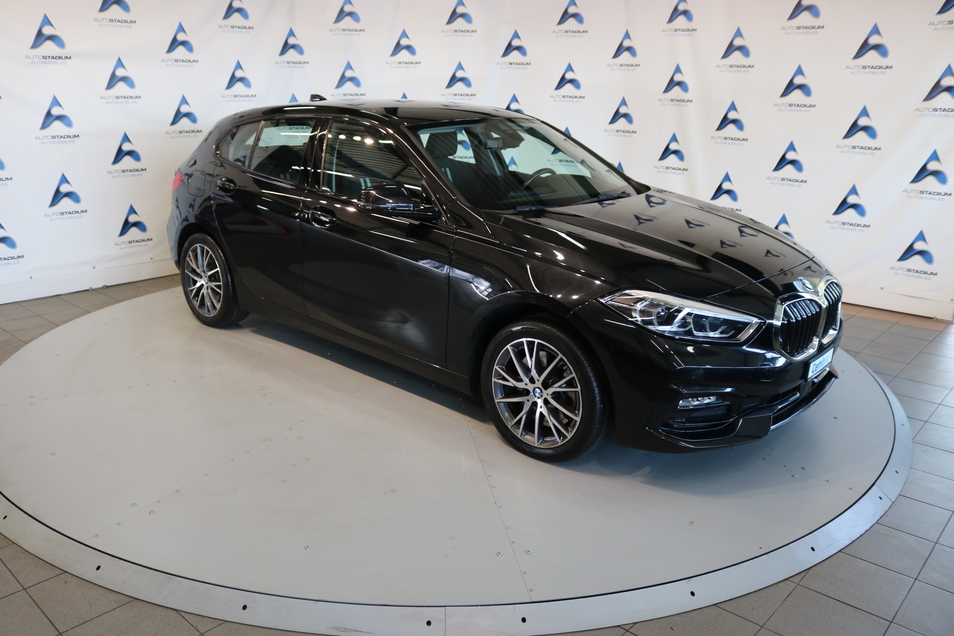 BMW 120d xDrive Steptronic Sport Line-image-44