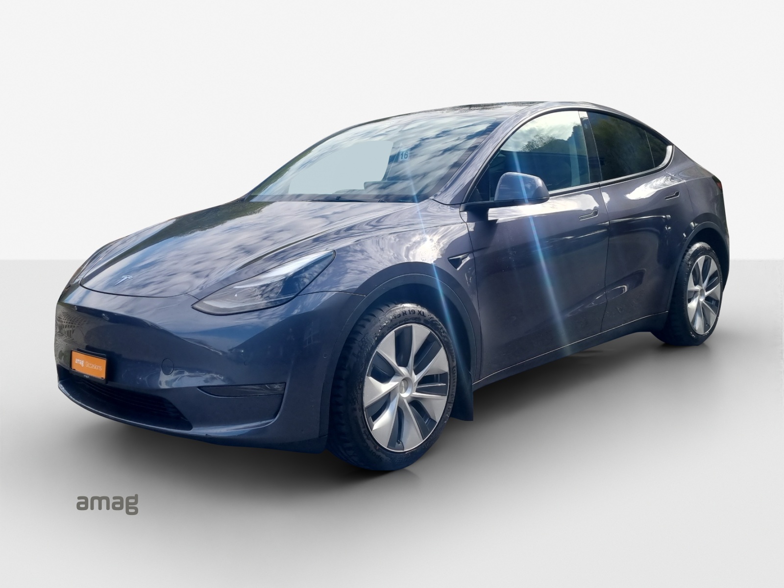 TESLA Model Y Long Range