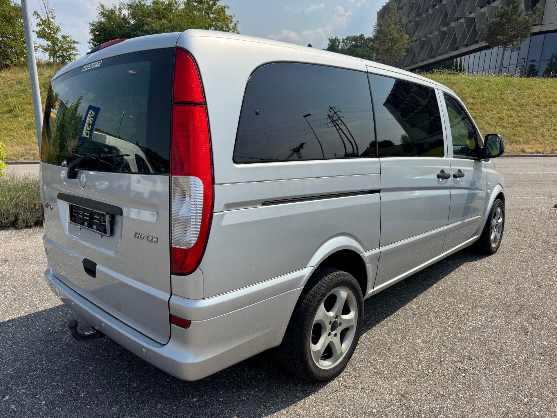 MERCEDES-BENZ Vito 120 CDI L Automat-showroom-element-3