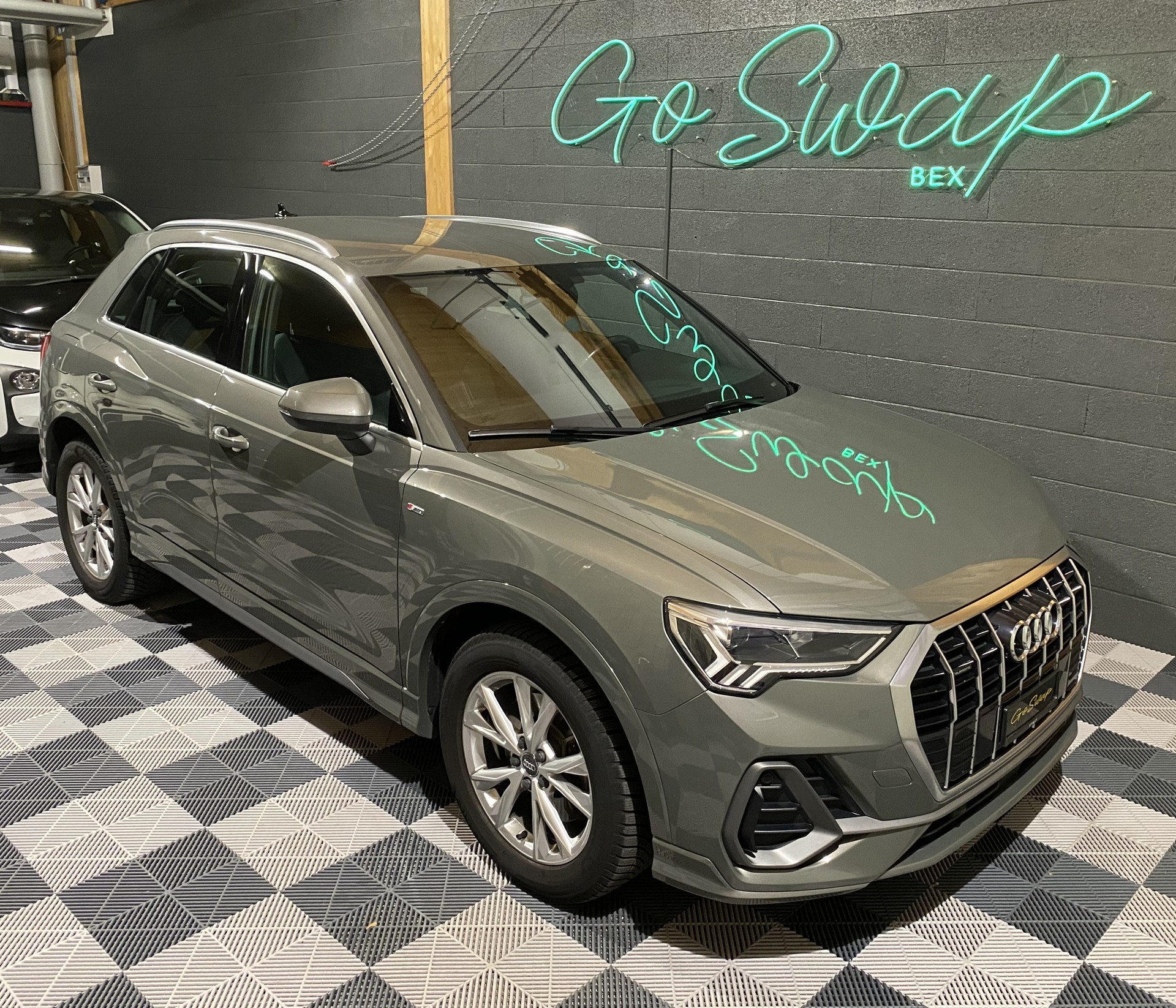 AUDI Q3 40 TFSI S line quattro S-tronic