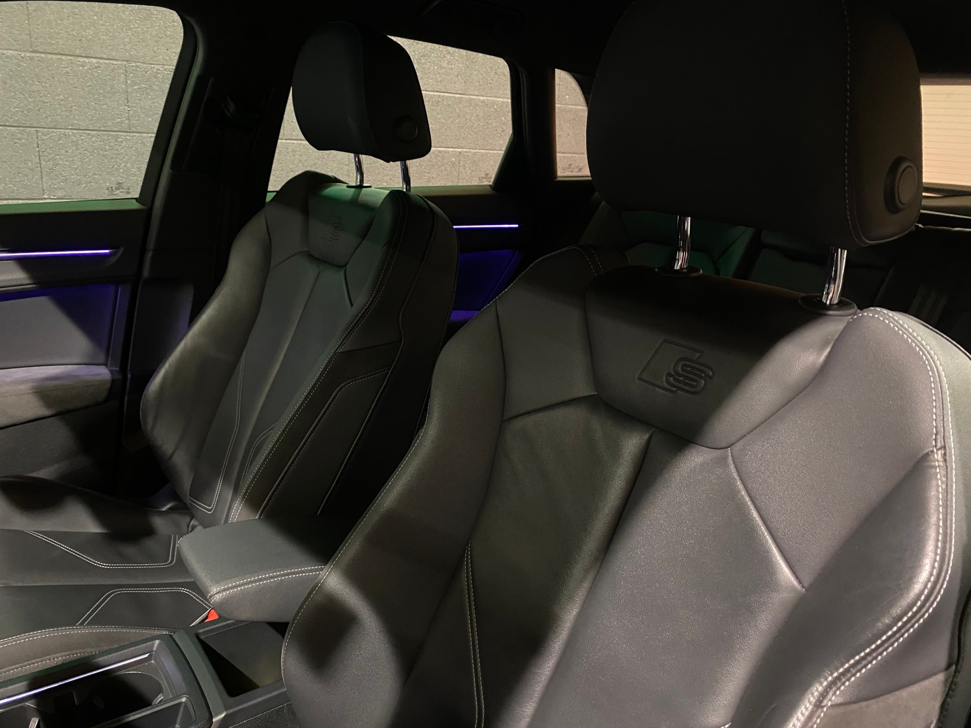 AUDI Q3 40 TFSI S line quattro S-tronic-image-15