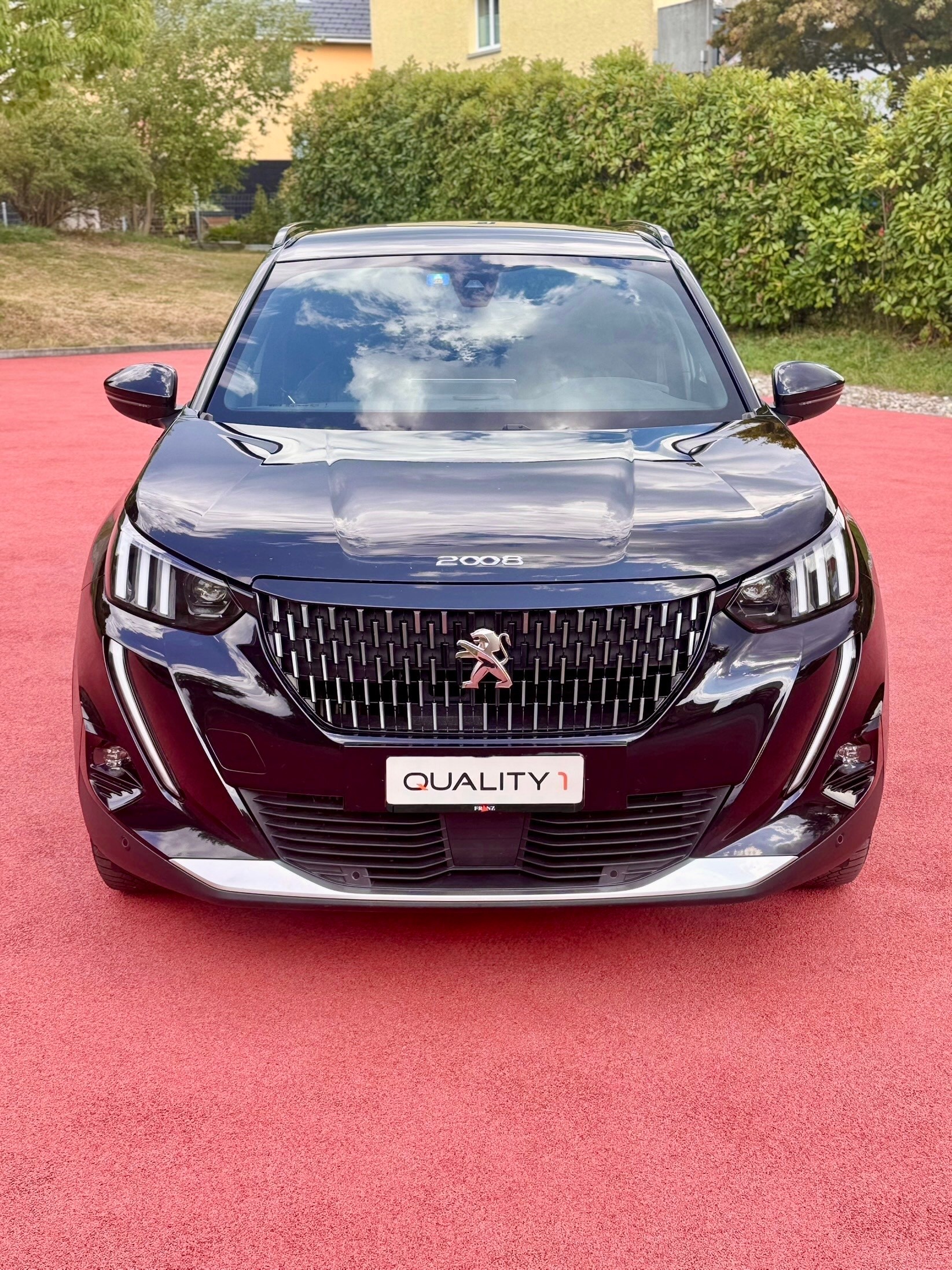 PEUGEOT 2008 1.2 PureTech GT EAT8-showroom-element-1