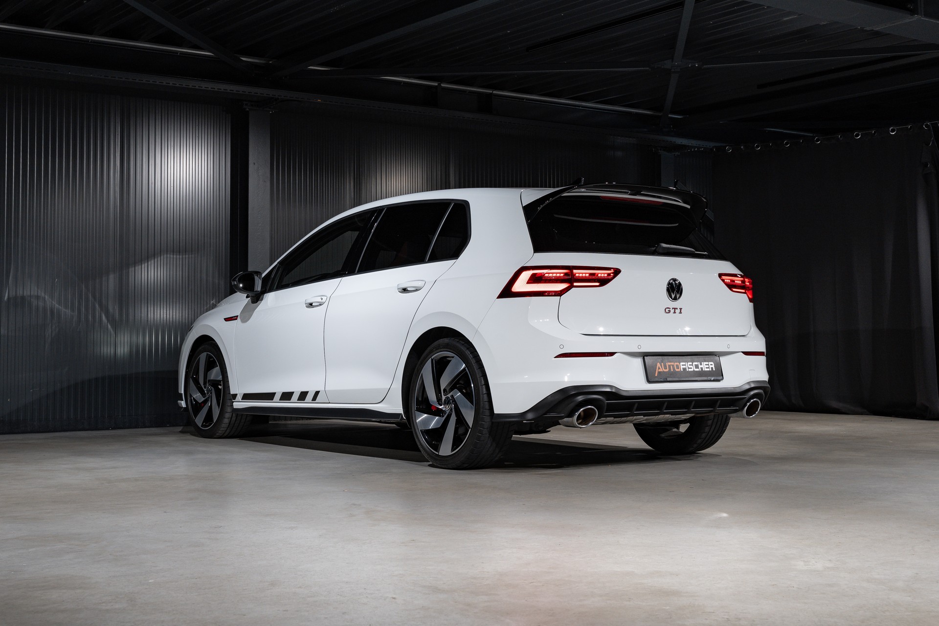 VW Golf 2.0 TSI GTI Clubsport DSG-image-8