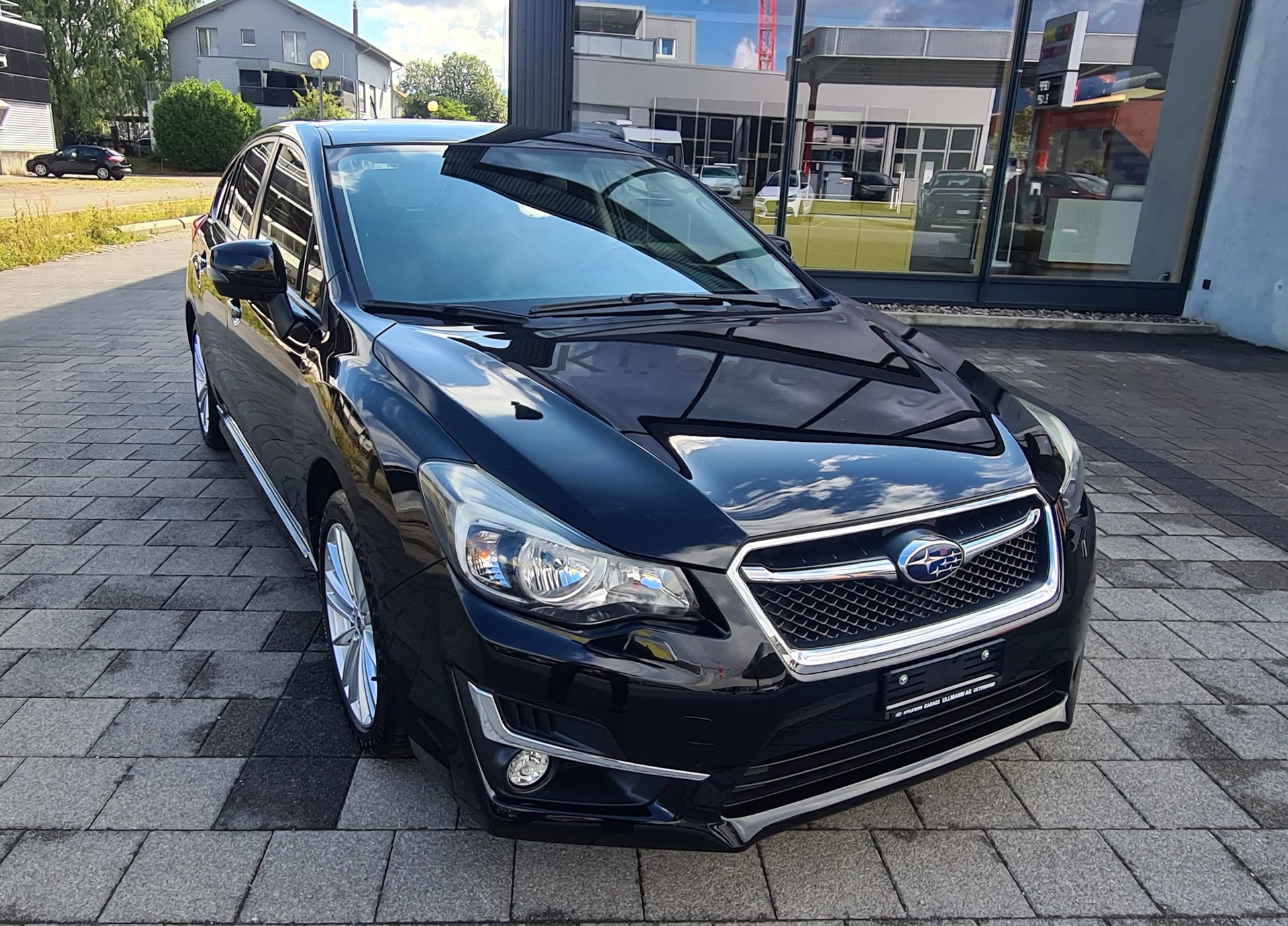 SUBARU Impreza 2.0 Swiss Sport-showroom-element-1