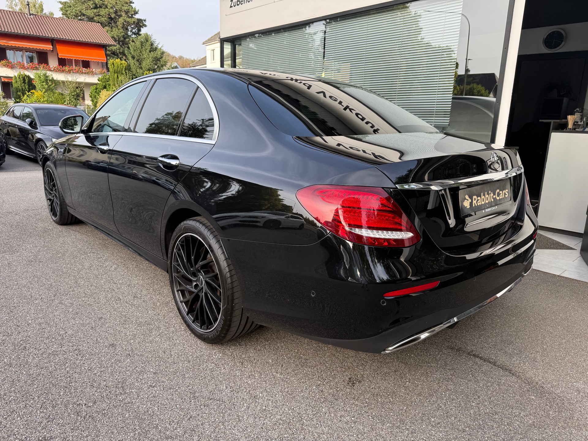 MERCEDES-BENZ E 450 AMG Line 4Matic 9G-Tronic-showroom-element-3