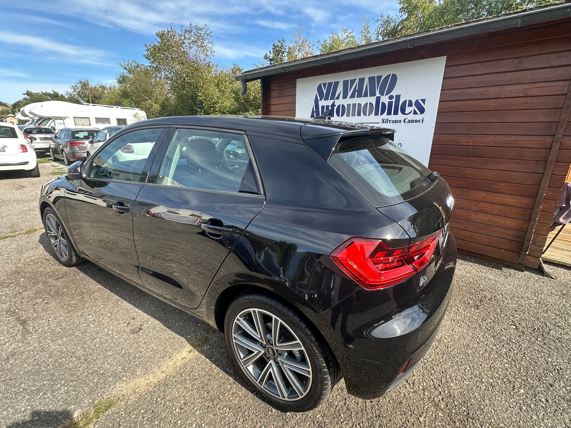 AUDI A1 Sportback 30 TFSI Attraction S-tronic-image-4