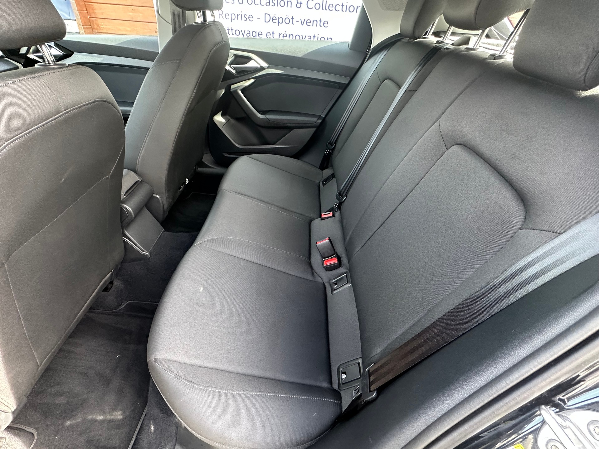AUDI A1 Sportback 30 TFSI Attraction S-tronic-image-9