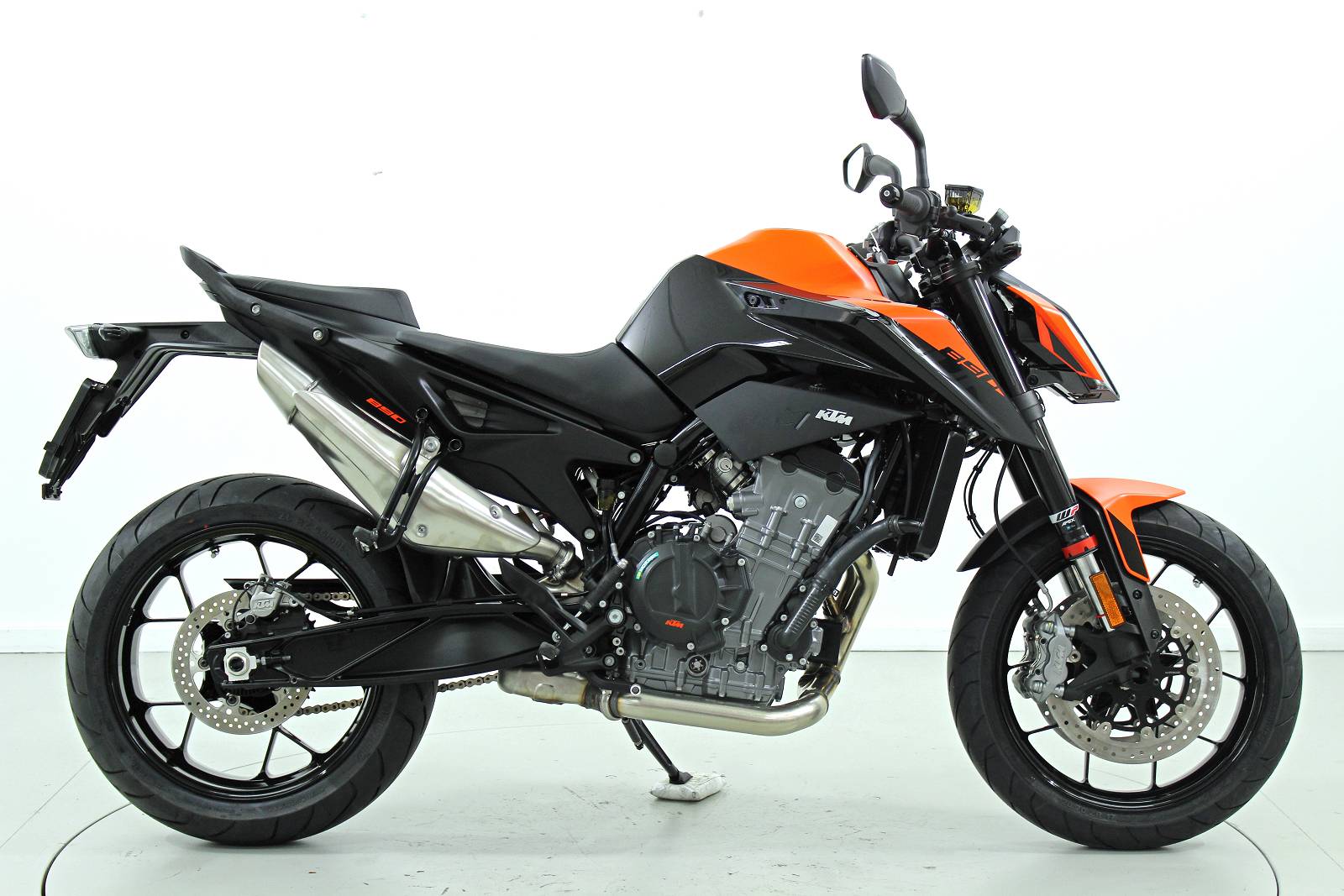 KTM 890 Duke ABS-image-3