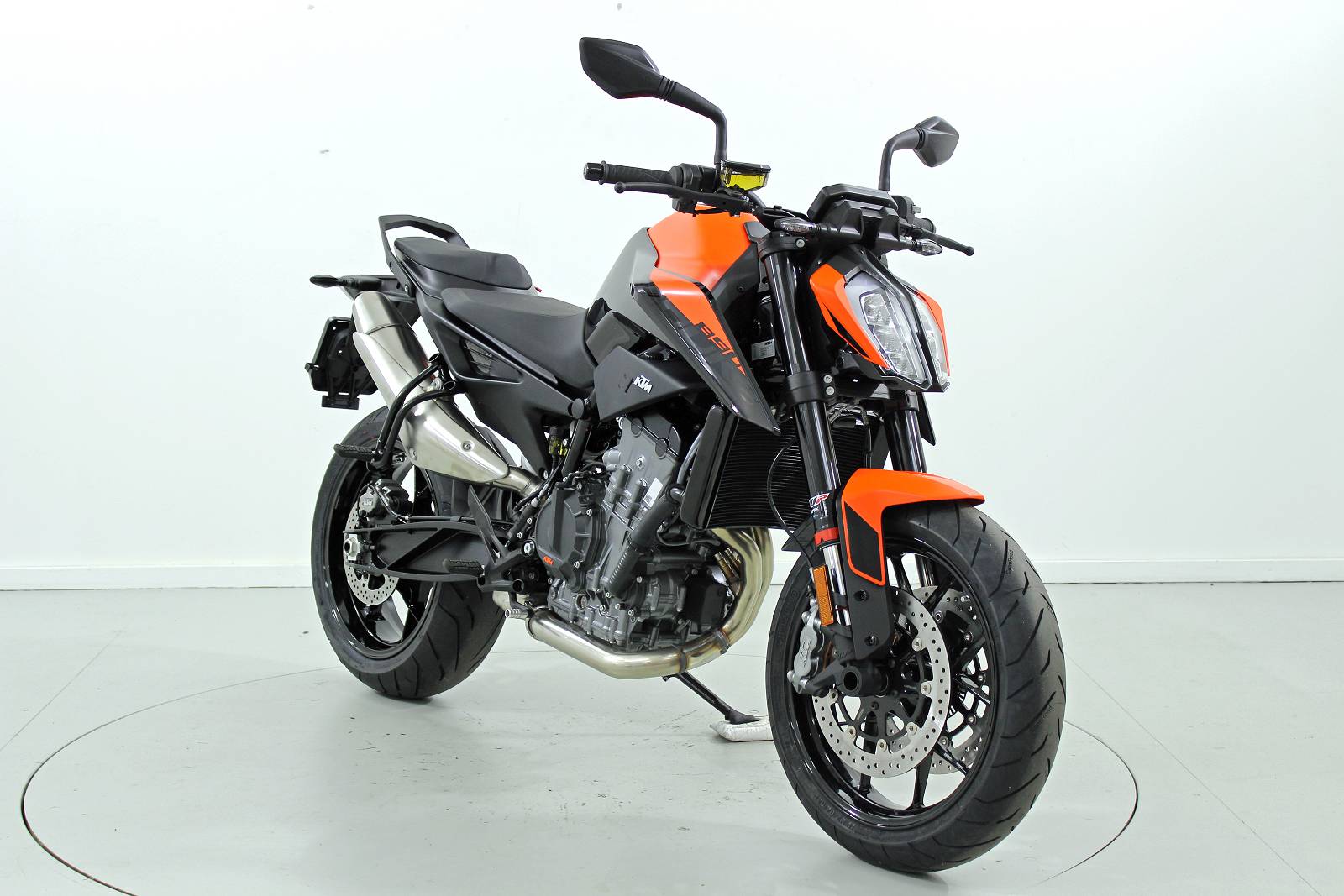 KTM 890 Duke ABS-image-1