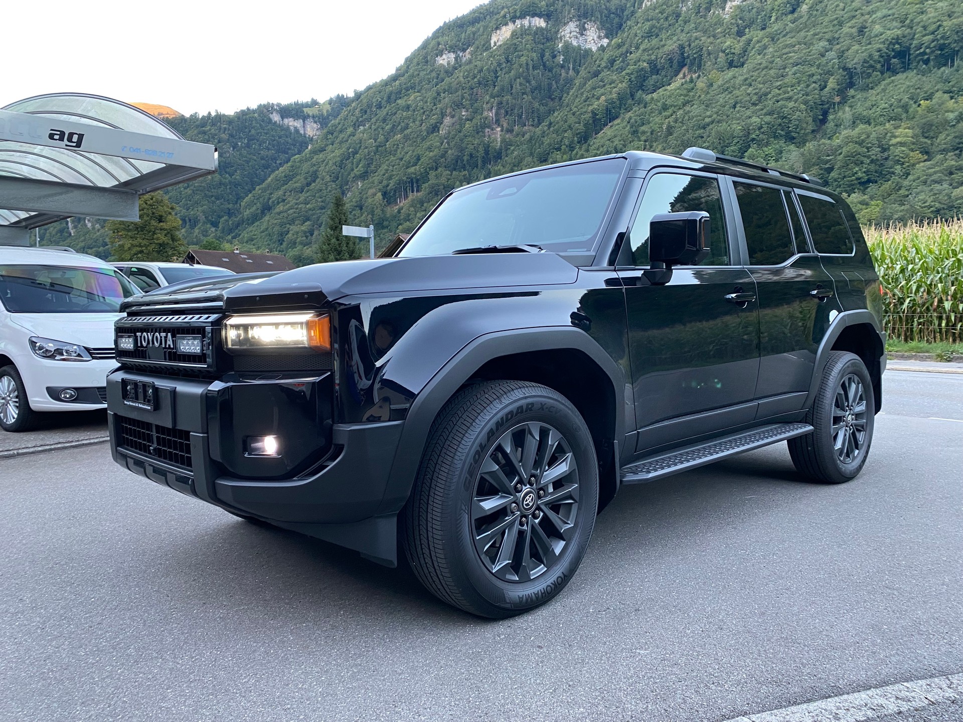 TOYOTA Land Cruiser 2.8TD Invincible Automat-image-1