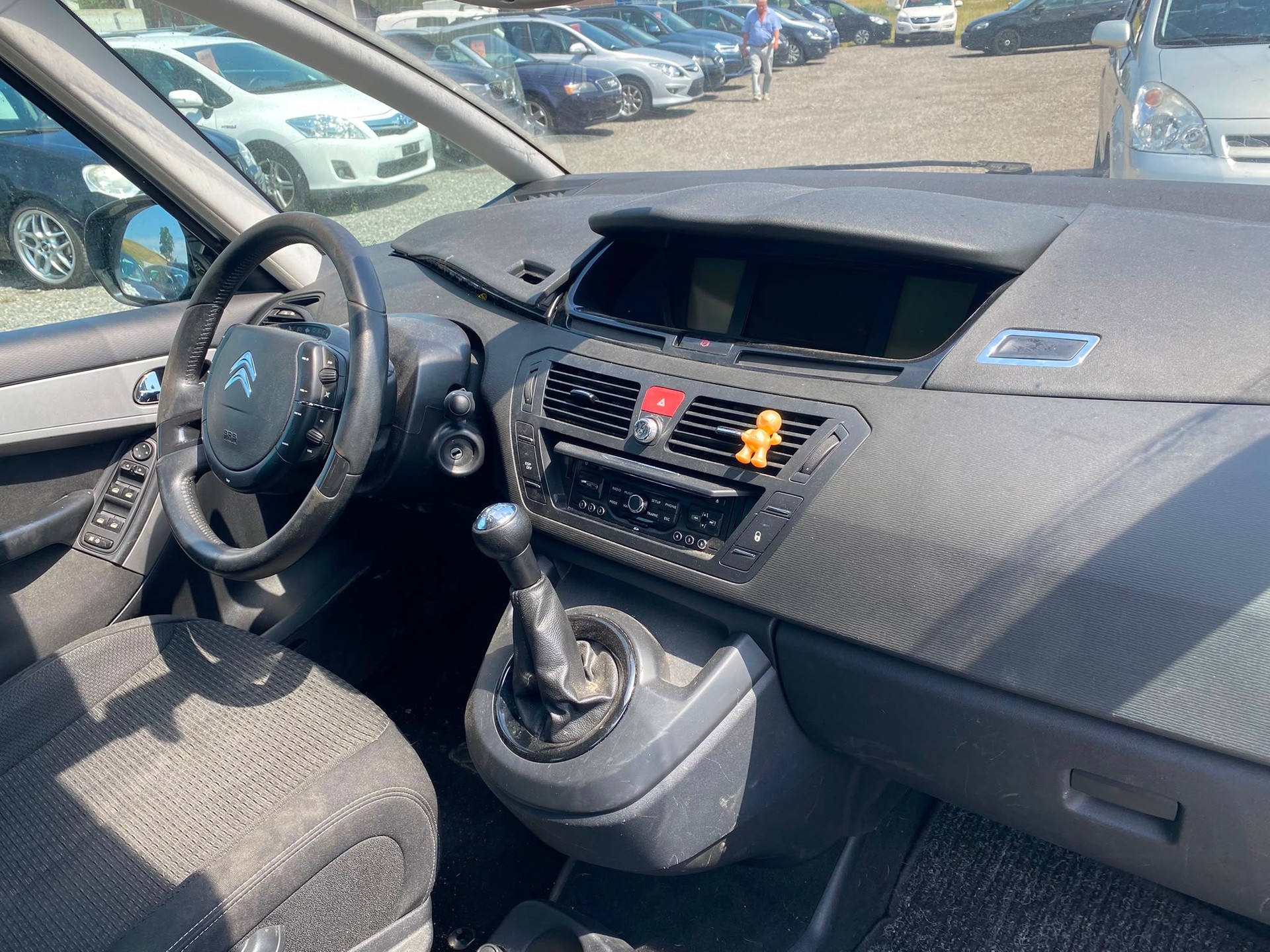 CITROEN Grand C4 Picasso 1.6i 16V Essentiel-image-11
