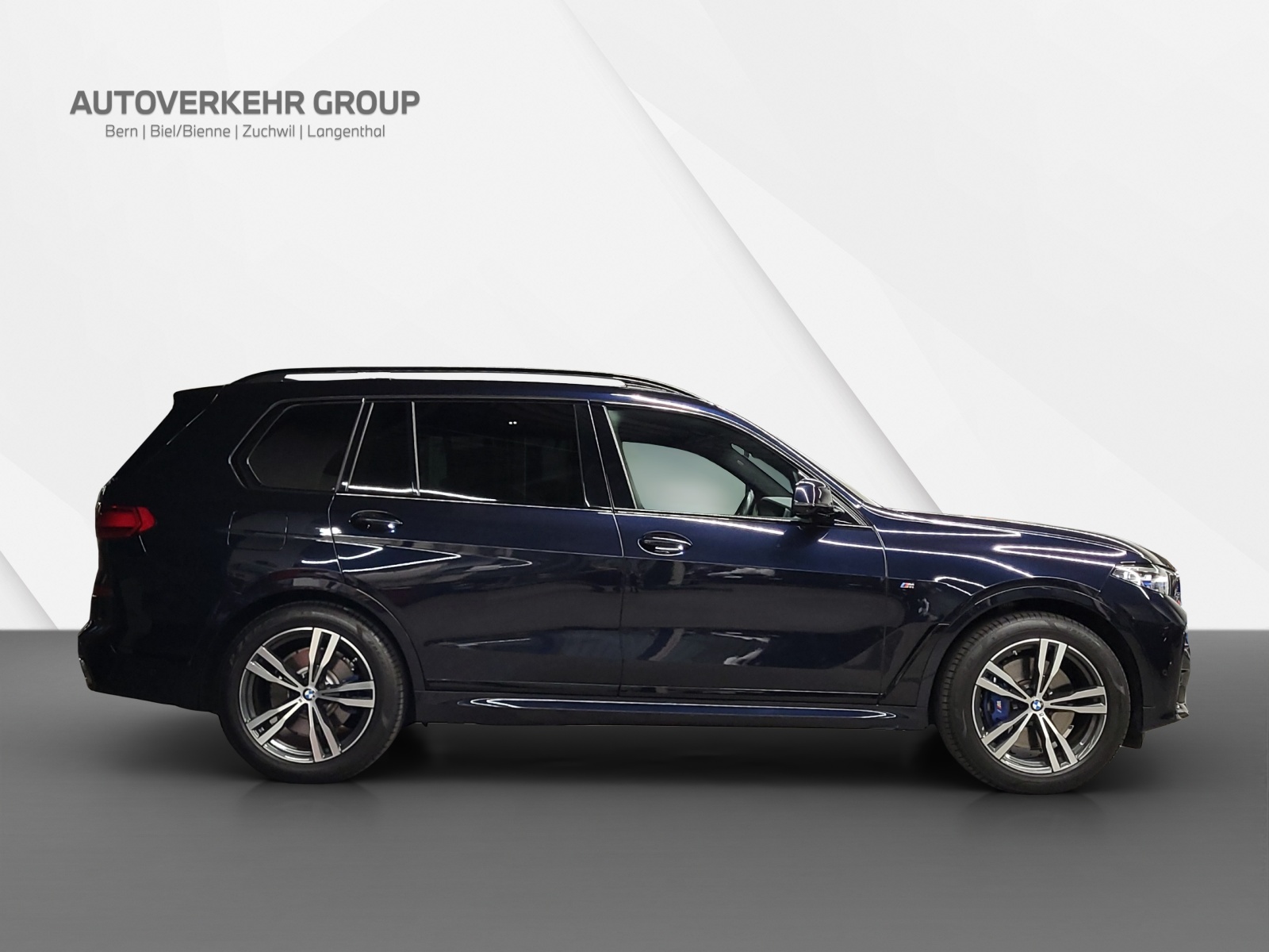 BMW X7 xDrive 48V 40d-showroom-element-3