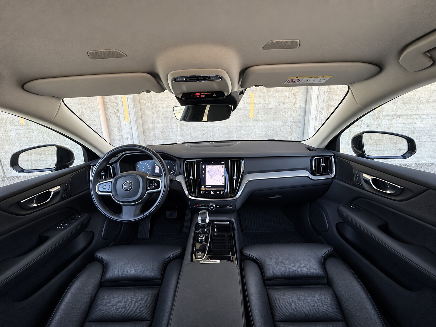 VOLVO V60 T6 eAWD Twin Engine Inscription Expression Geartronic-image-15