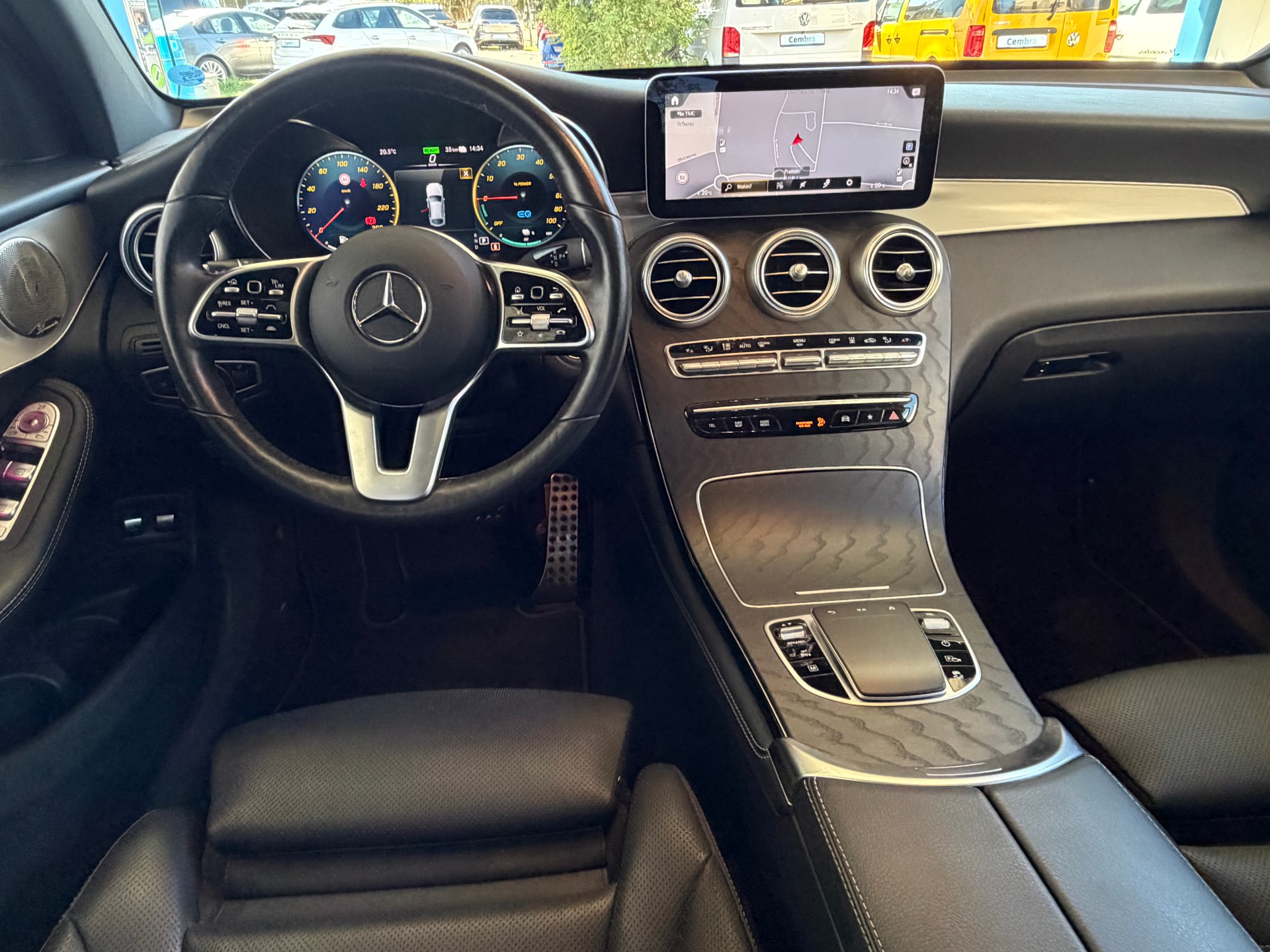 MERCEDES-BENZ GLC Coupé 300 e AMG Line 9G-Tronic-showroom-element-2