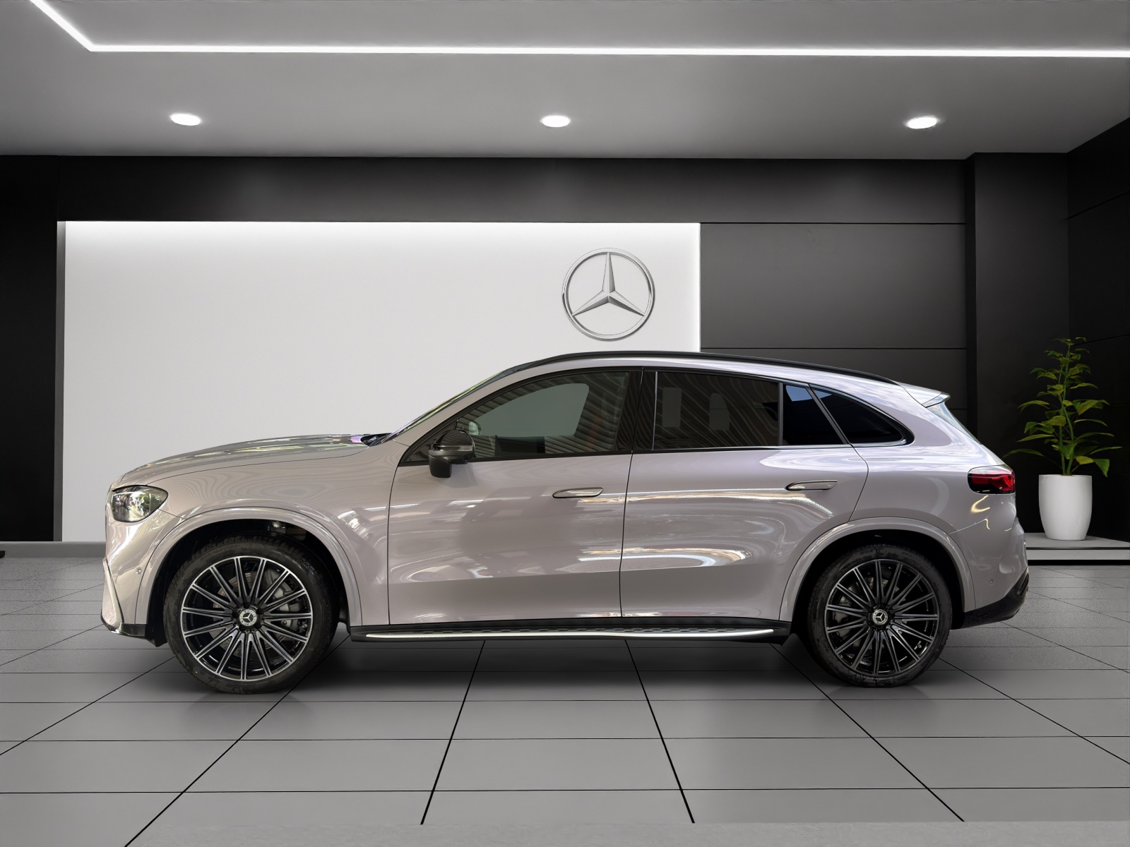 MERCEDES-BENZ GLC 400 4MATIC 94 kWh EQ-showroom-element-2