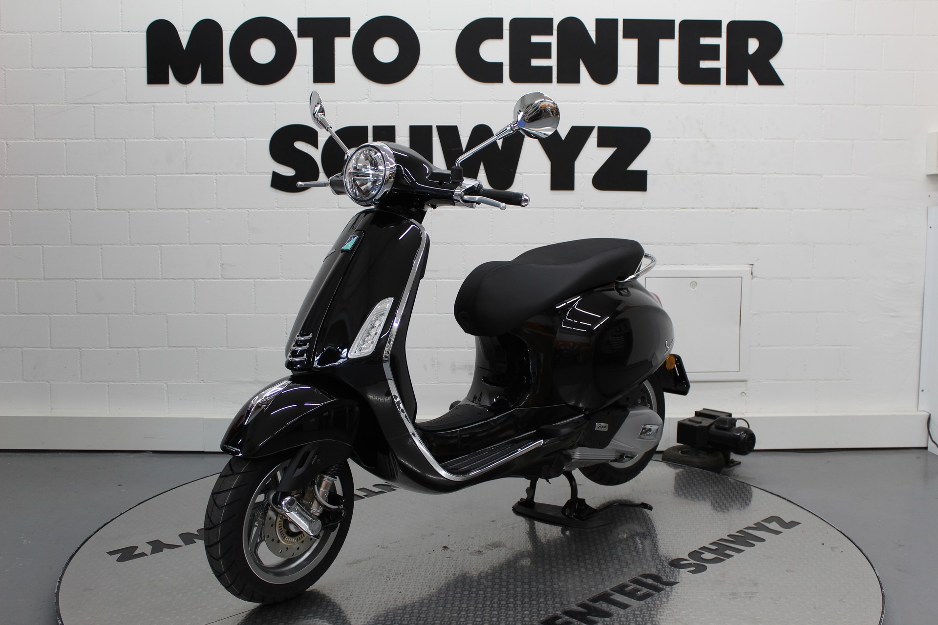 PIAGGIO Vespa Primavera 125-image-3