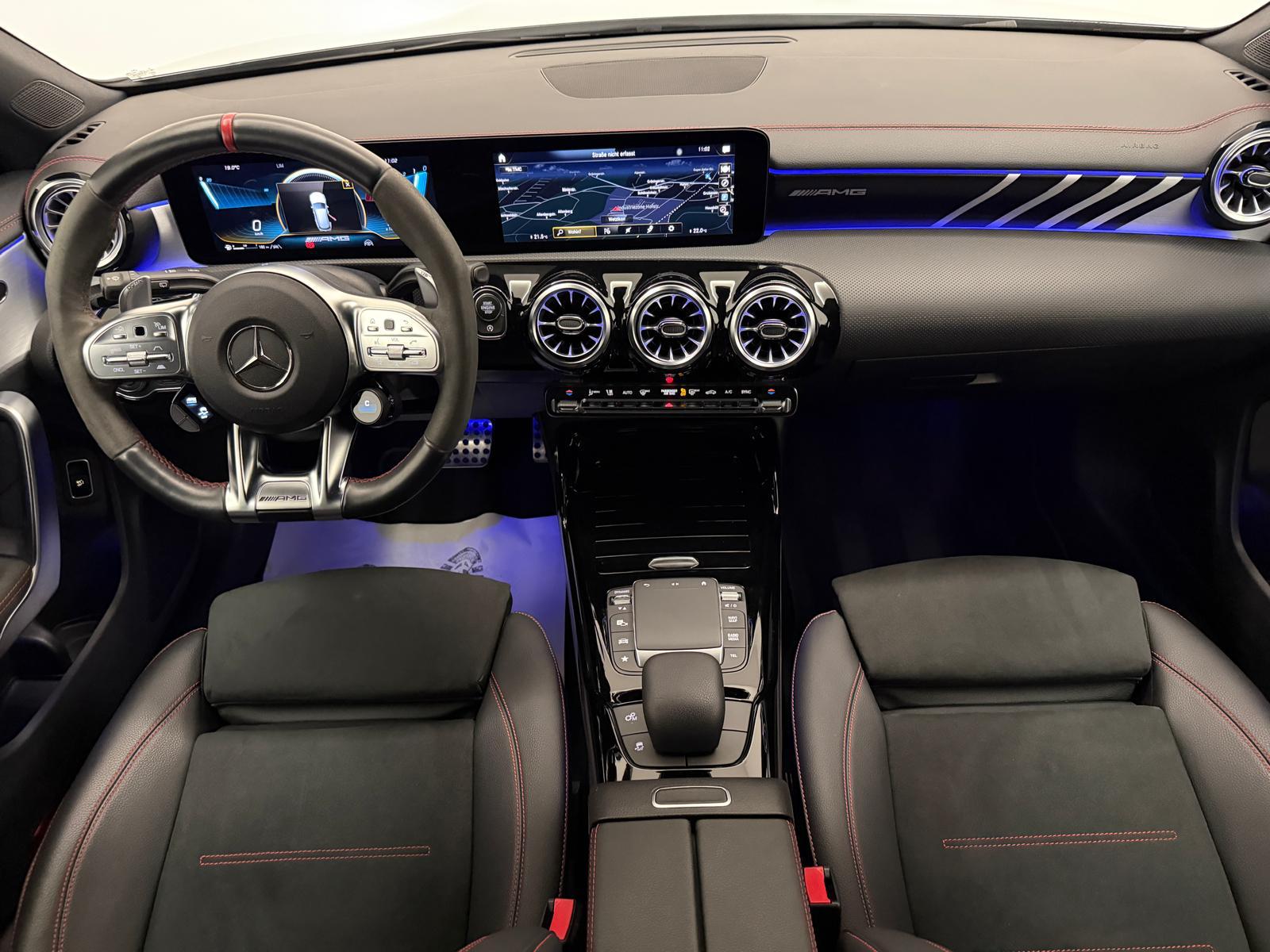 MERCEDES-BENZ CLA-Klasse Shooting Brake CLA 35 AMG 4matic-image-12