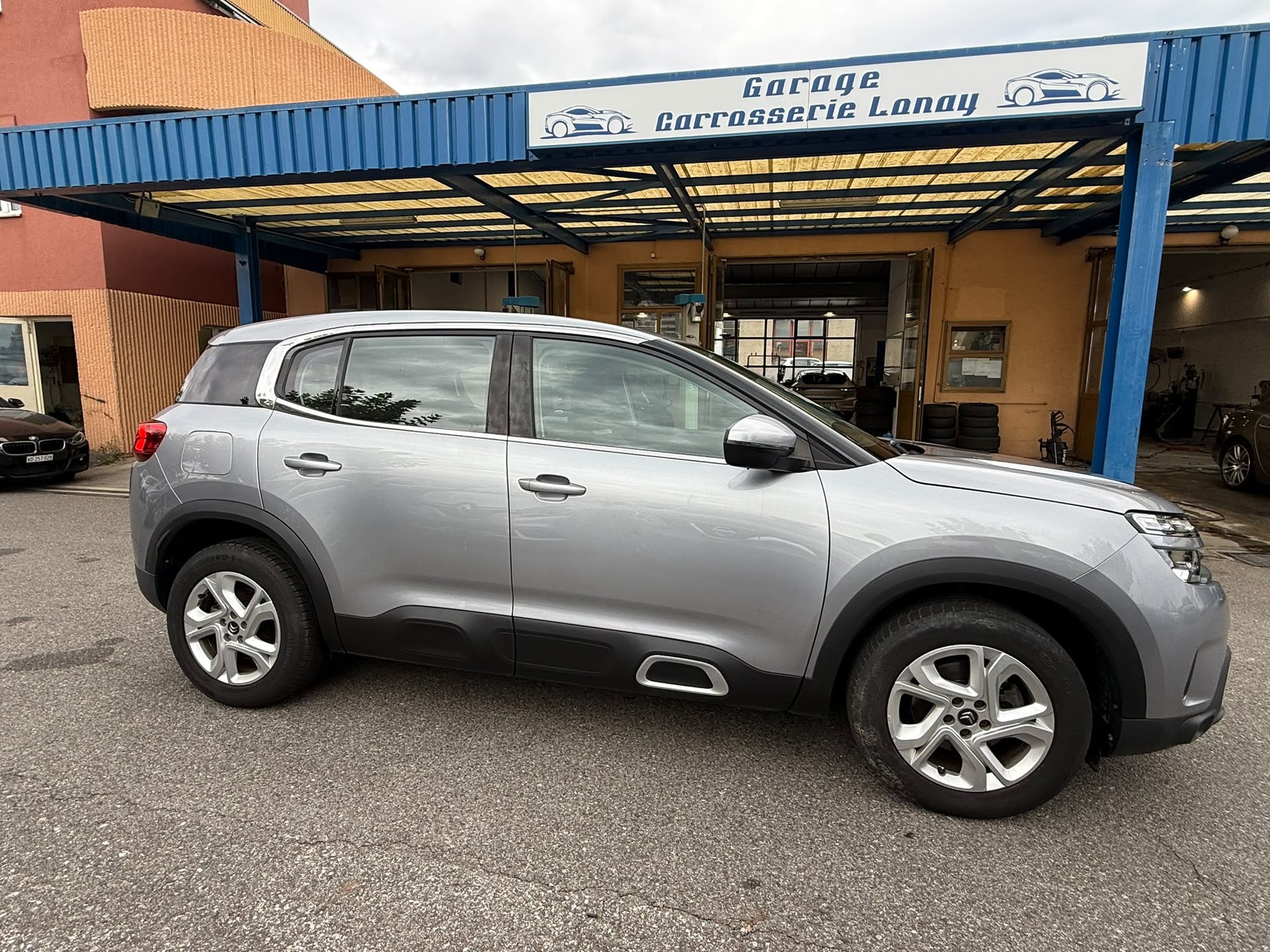CITROEN C5 Aircross 1.2i PureTech Live-image-2