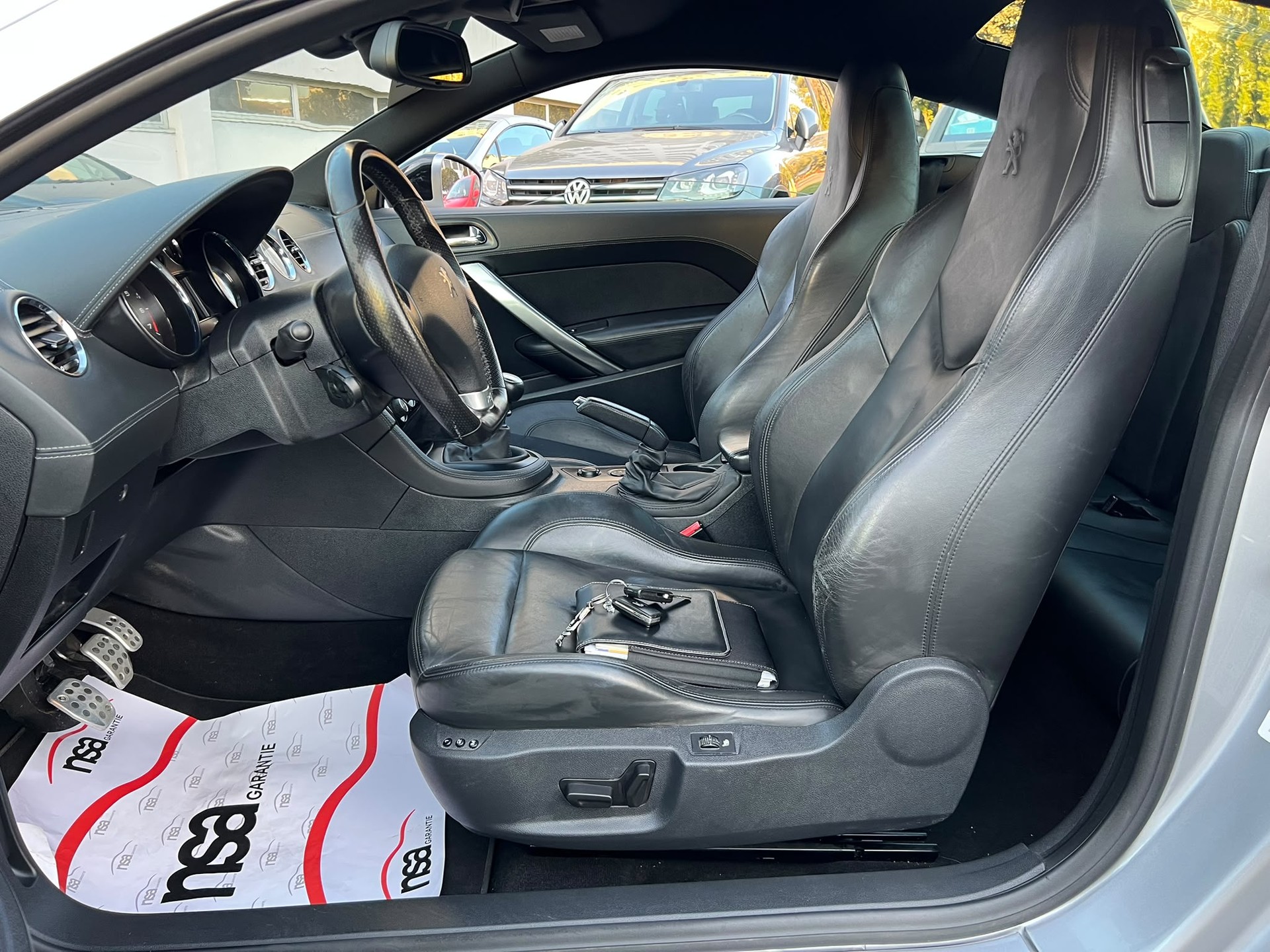 PEUGEOT RCZ 1.6 Turbo-image-7