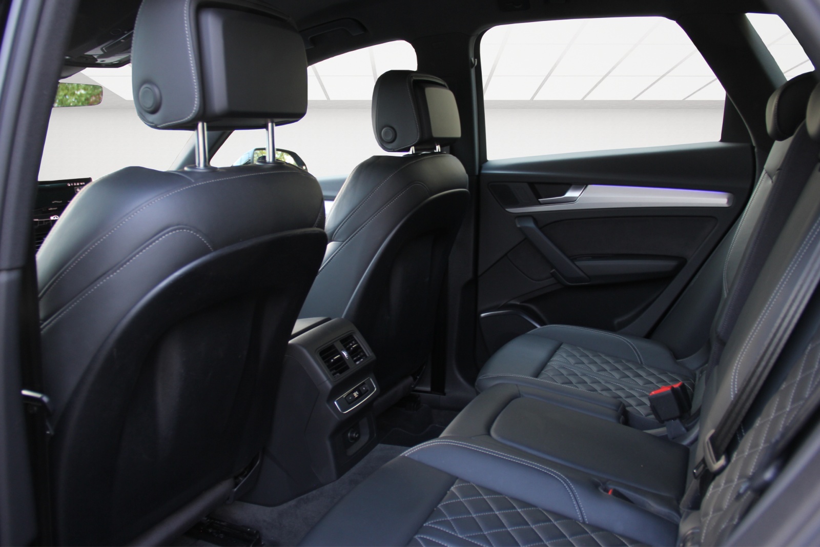AUDI Q5 50 TDI advanced quattro tiptronic-image-9