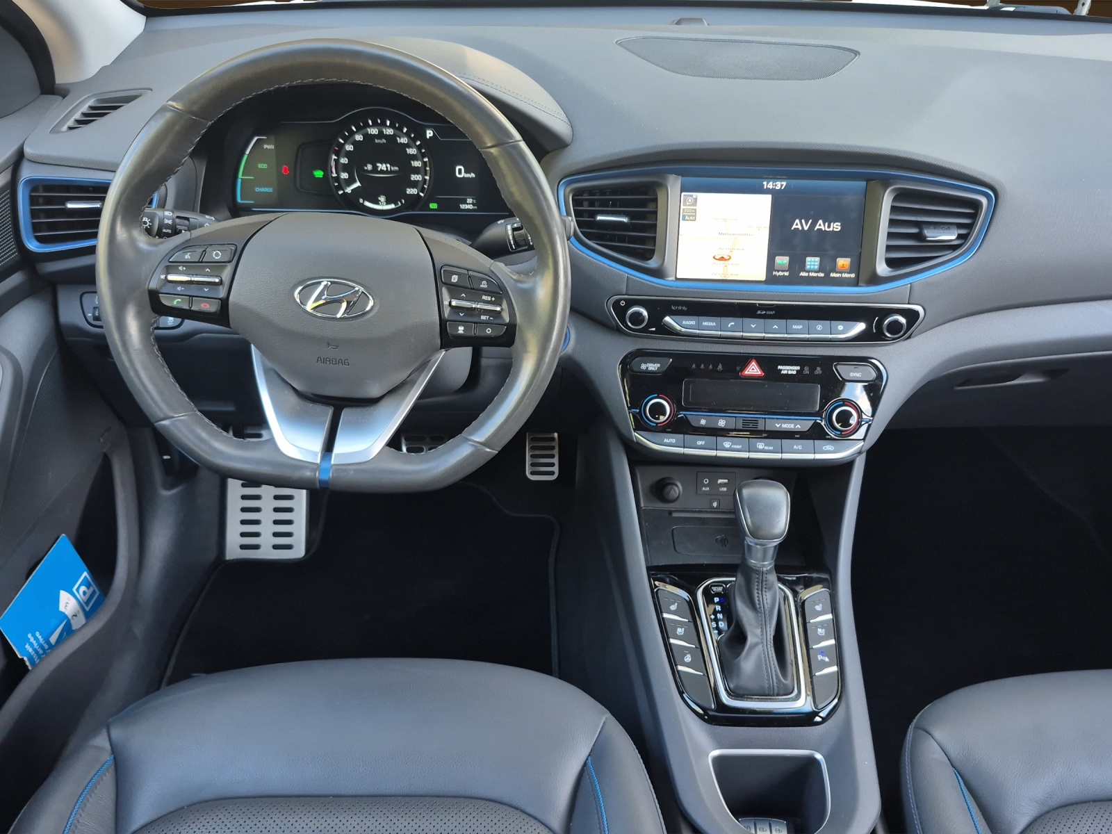 HYUNDAI Ioniq 1.6 GDi HEV Launch Plus-image-7