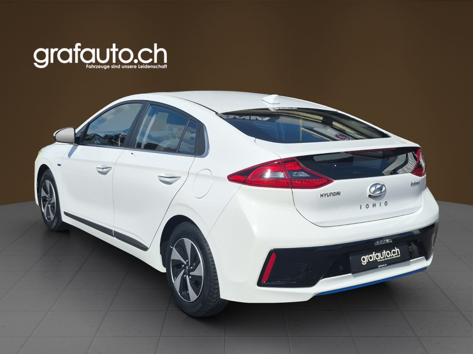 HYUNDAI Ioniq 1.6 GDi HEV Launch Plus-image-3