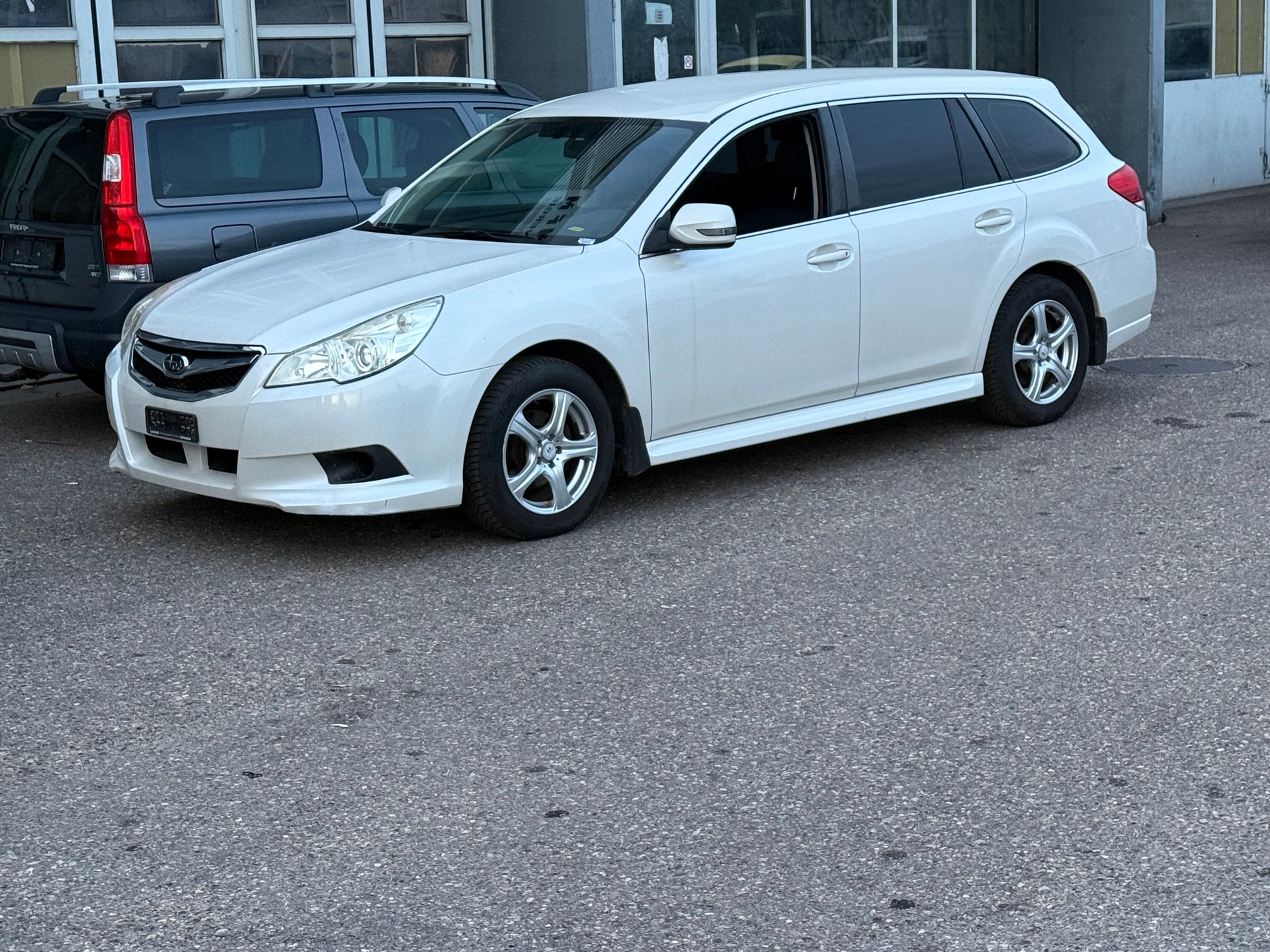 SUBARU Legacy 2.0i Swiss AWD