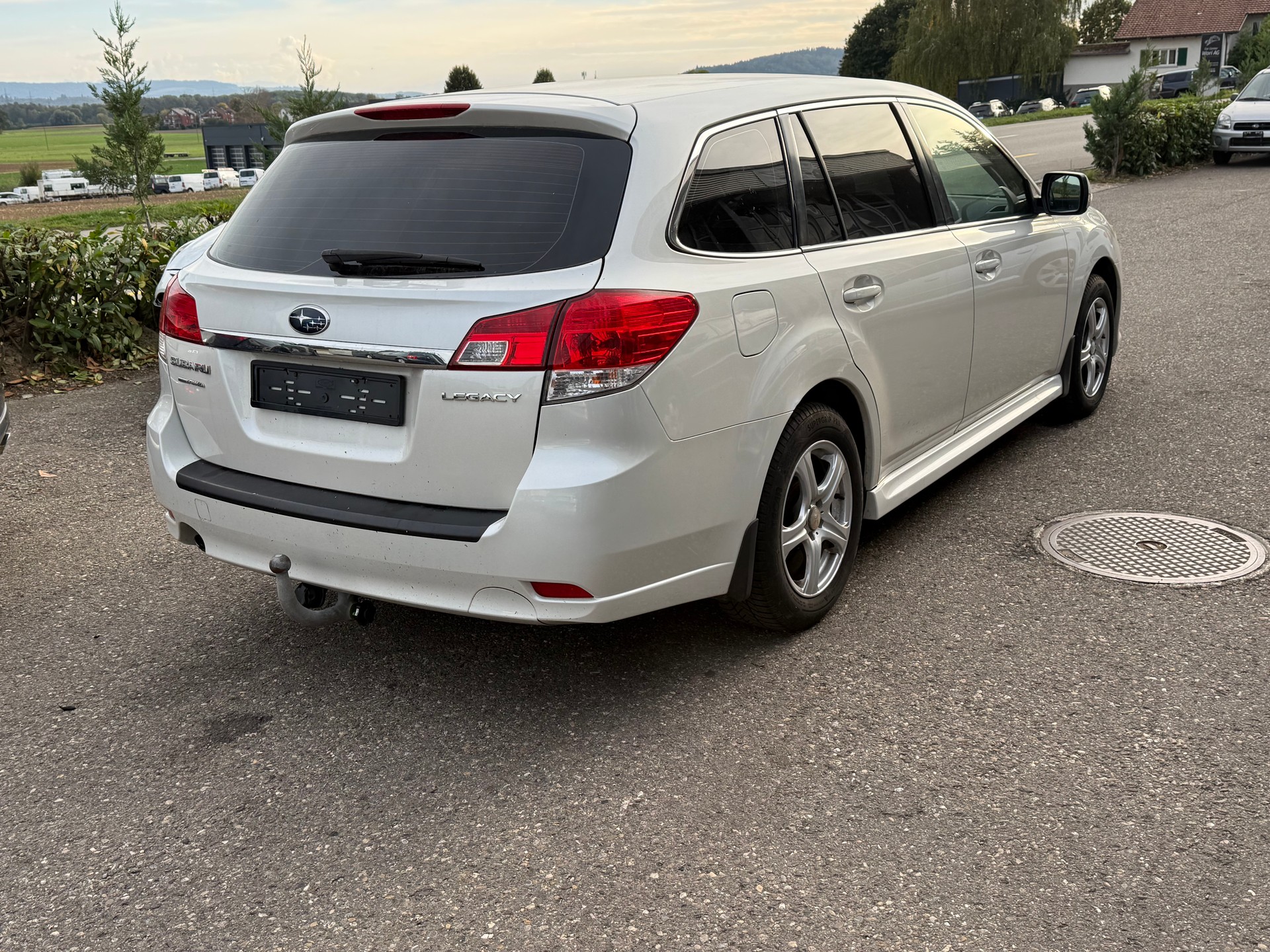 SUBARU Legacy 2.0i Swiss AWD-image-3