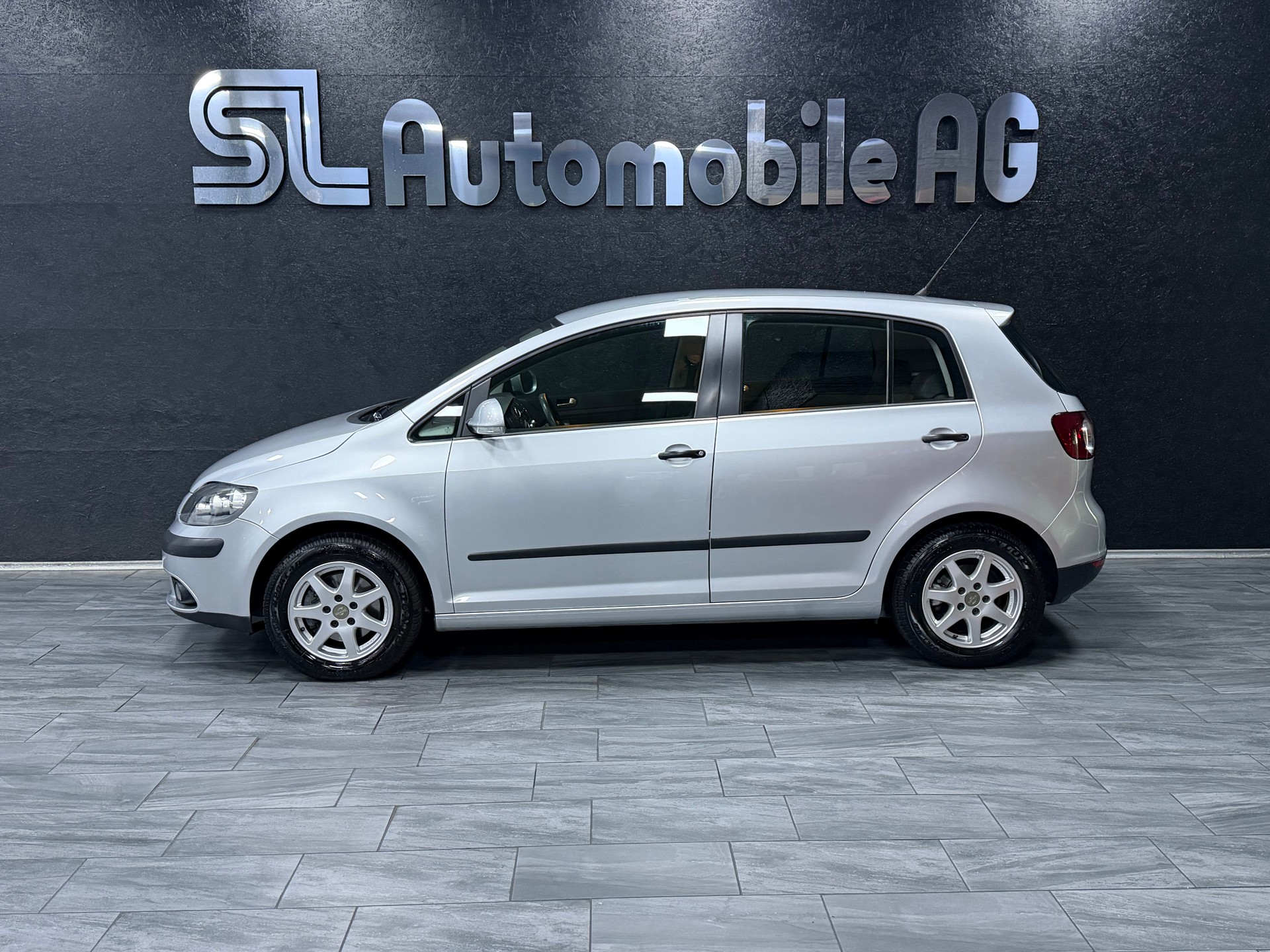 VW Golf Plus 2.0 FSI Comfortline-showroom-element-2