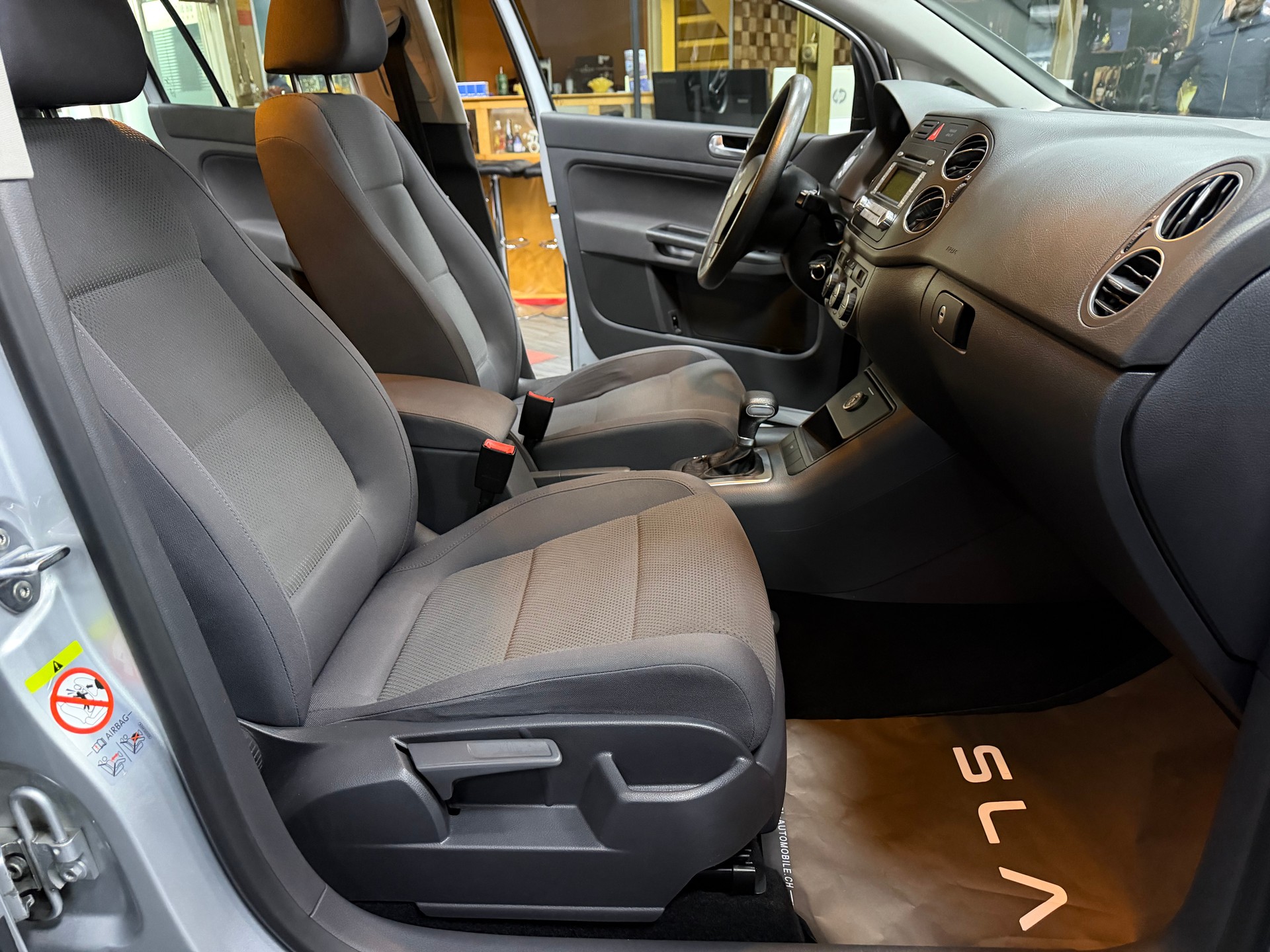 VW Golf Plus 2.0 FSI Comfortline-image-6